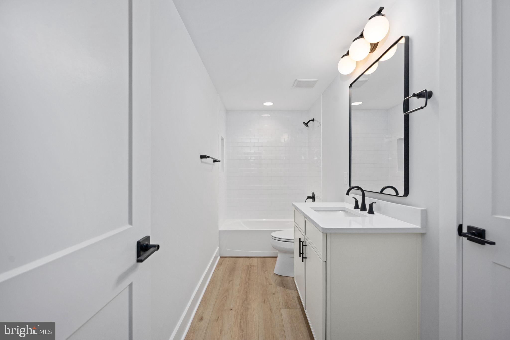 ROSNI ESTATES - Residential