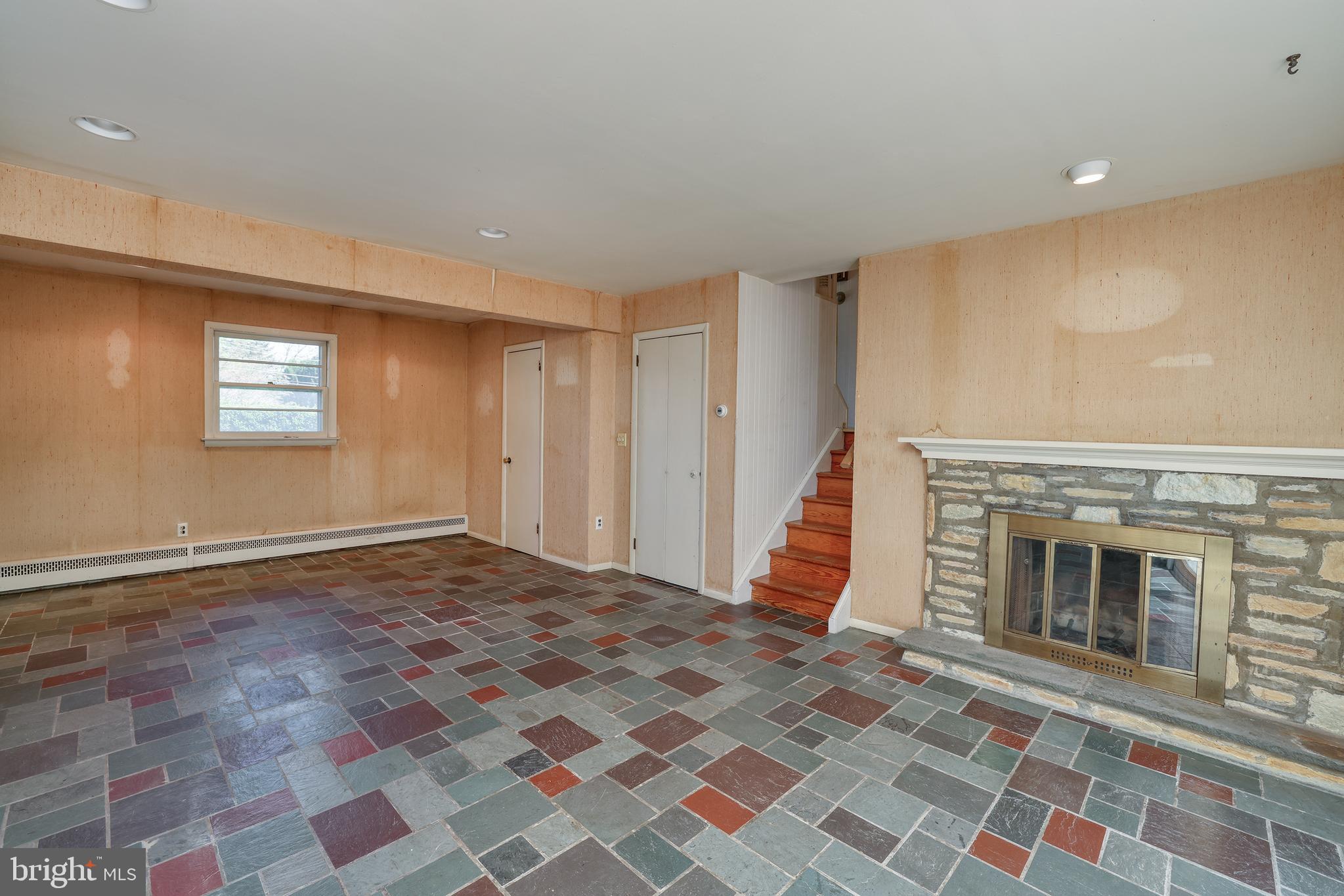 CARRIAGE HILL - Residential