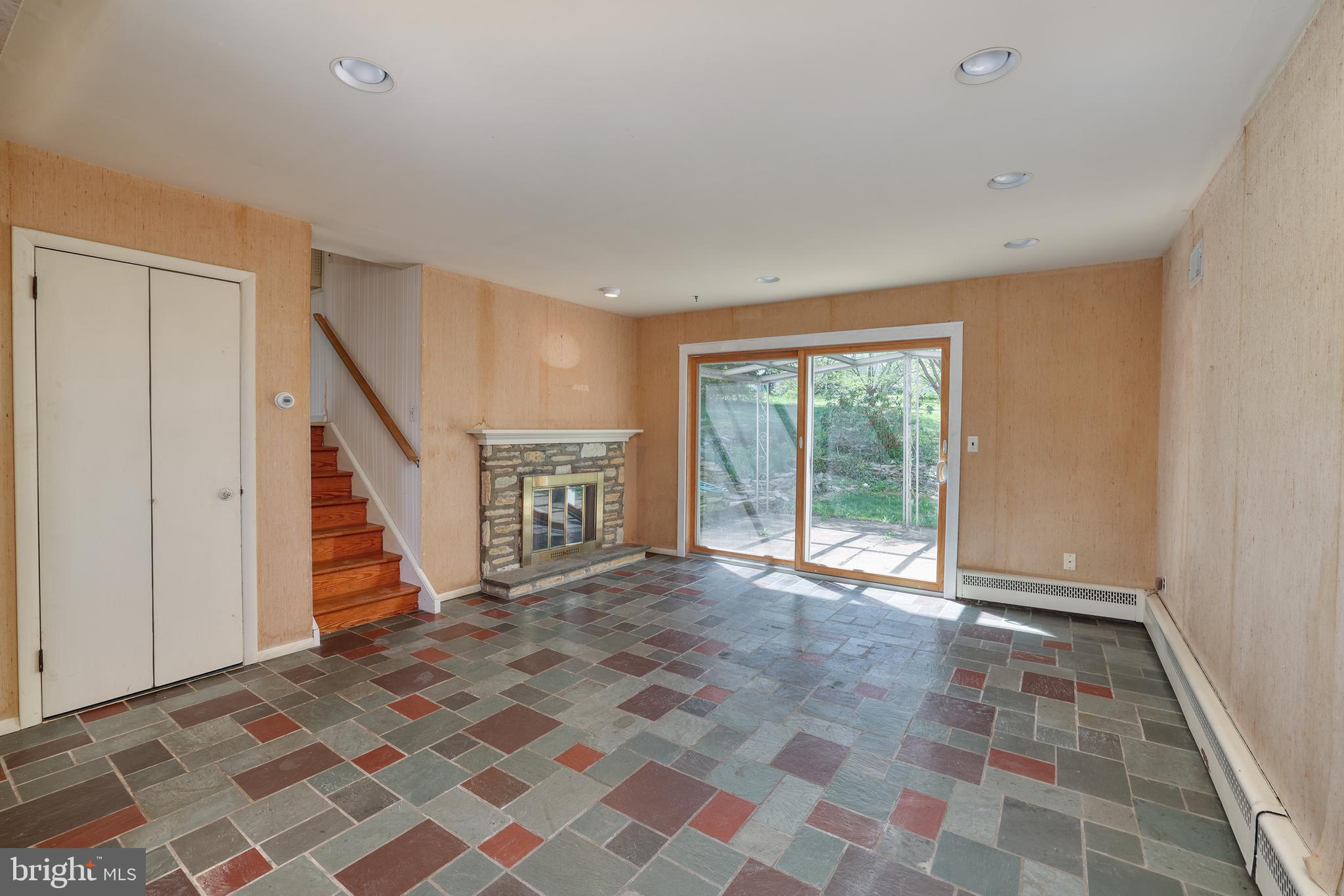 CARRIAGE HILL - Residential