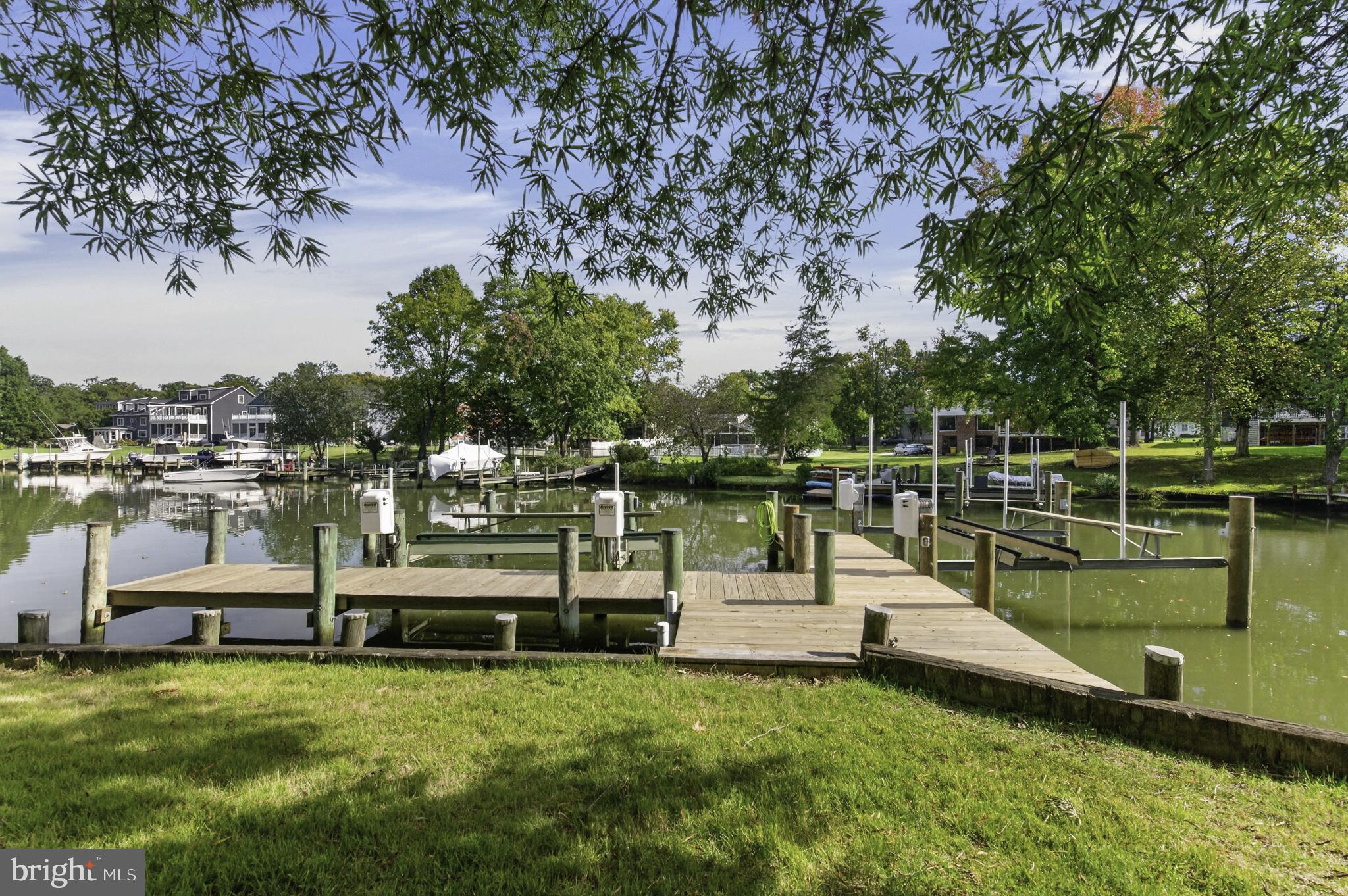 3586 LOCH HAVEN DRIVE