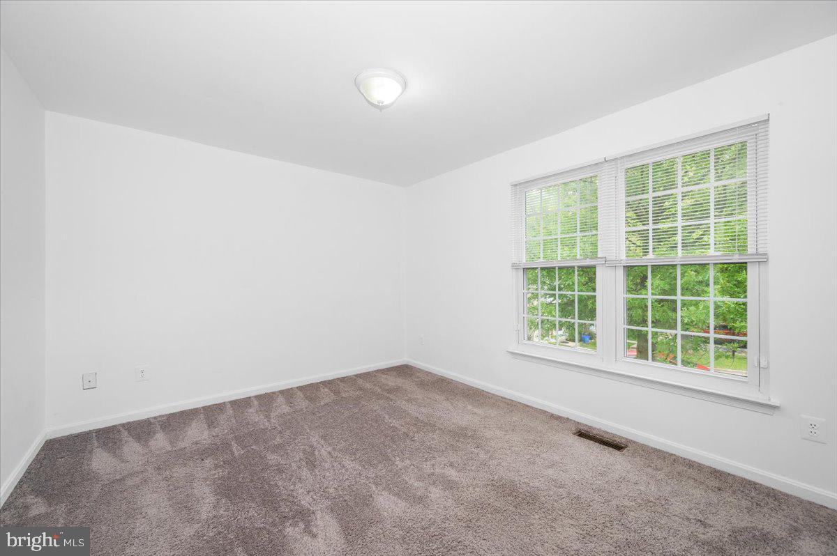 WILLOW RIDGE - Residential Lease