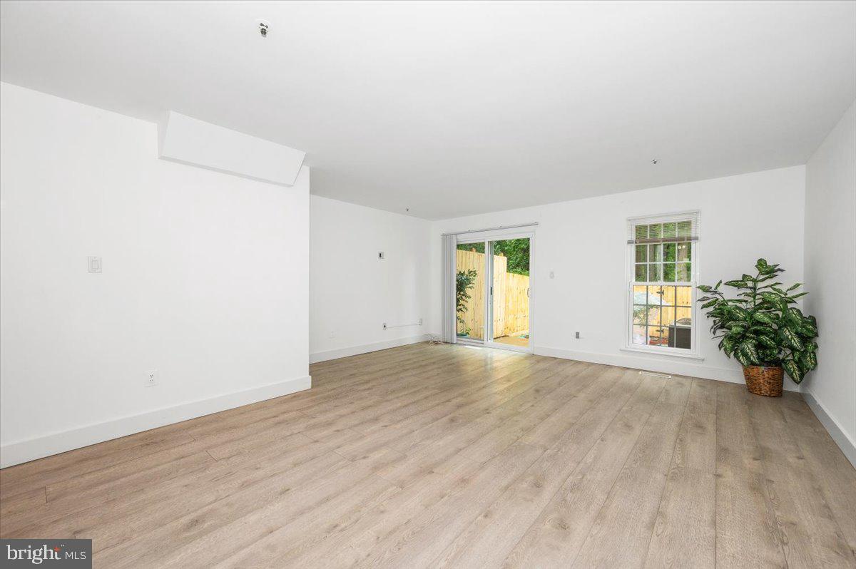 WILLOW RIDGE - Residential Lease