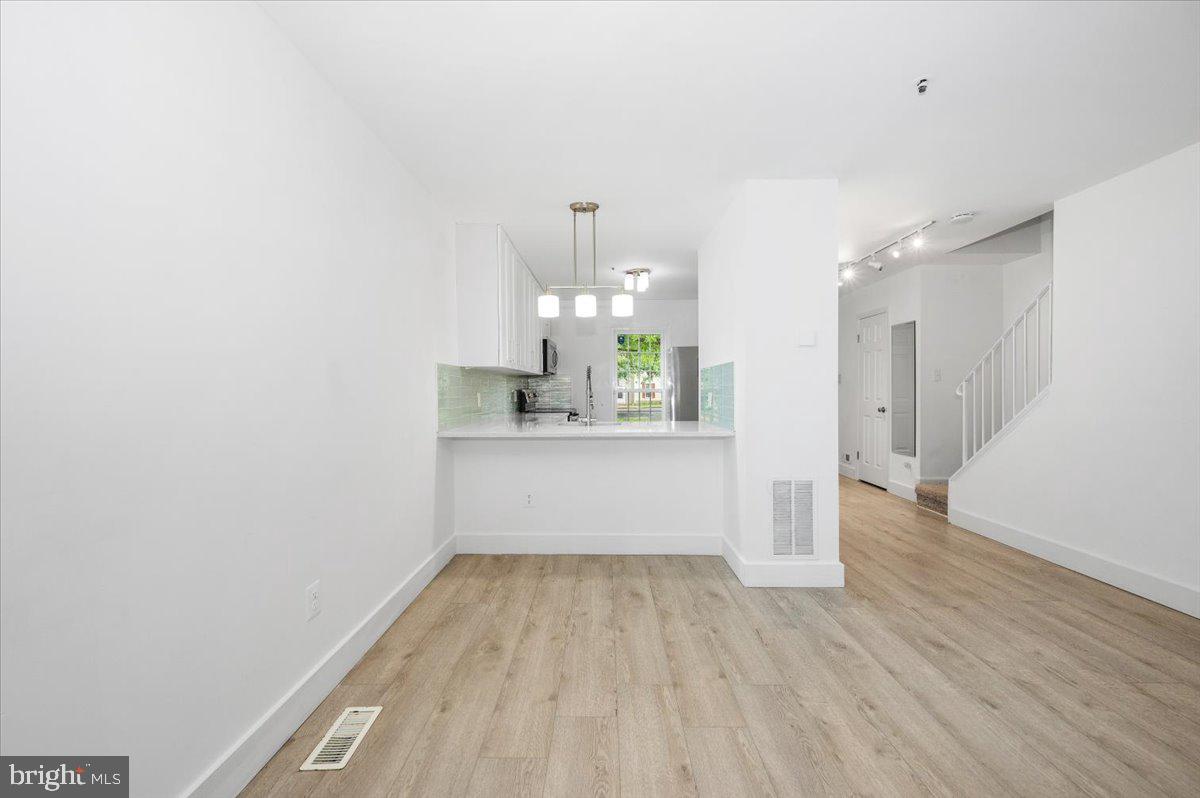 WILLOW RIDGE - Residential Lease