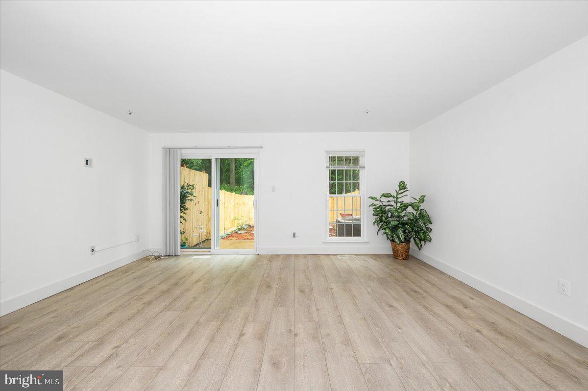 WILLOW RIDGE - Residential Lease