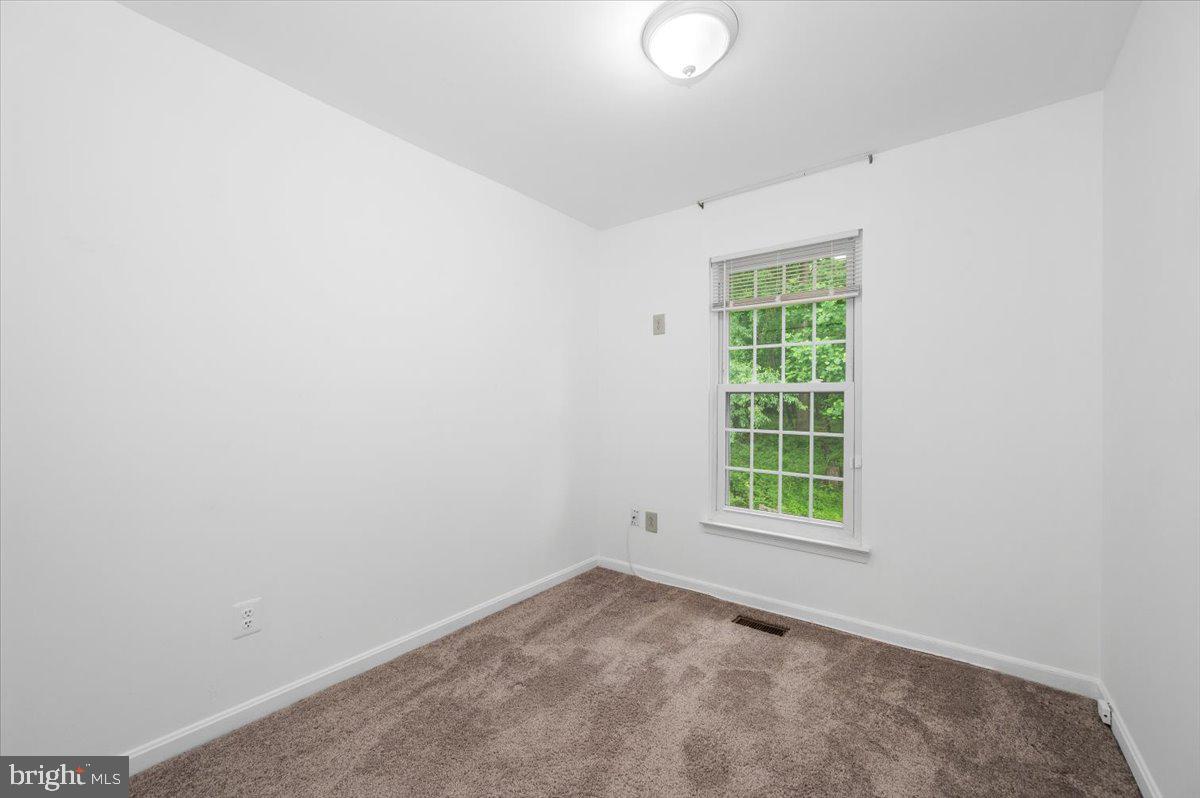 WILLOW RIDGE - Residential Lease