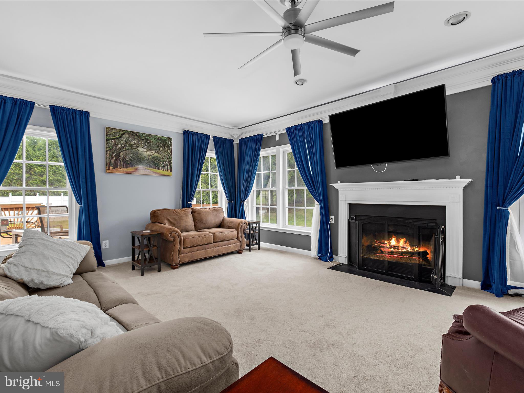 1 PINE HILL COURT