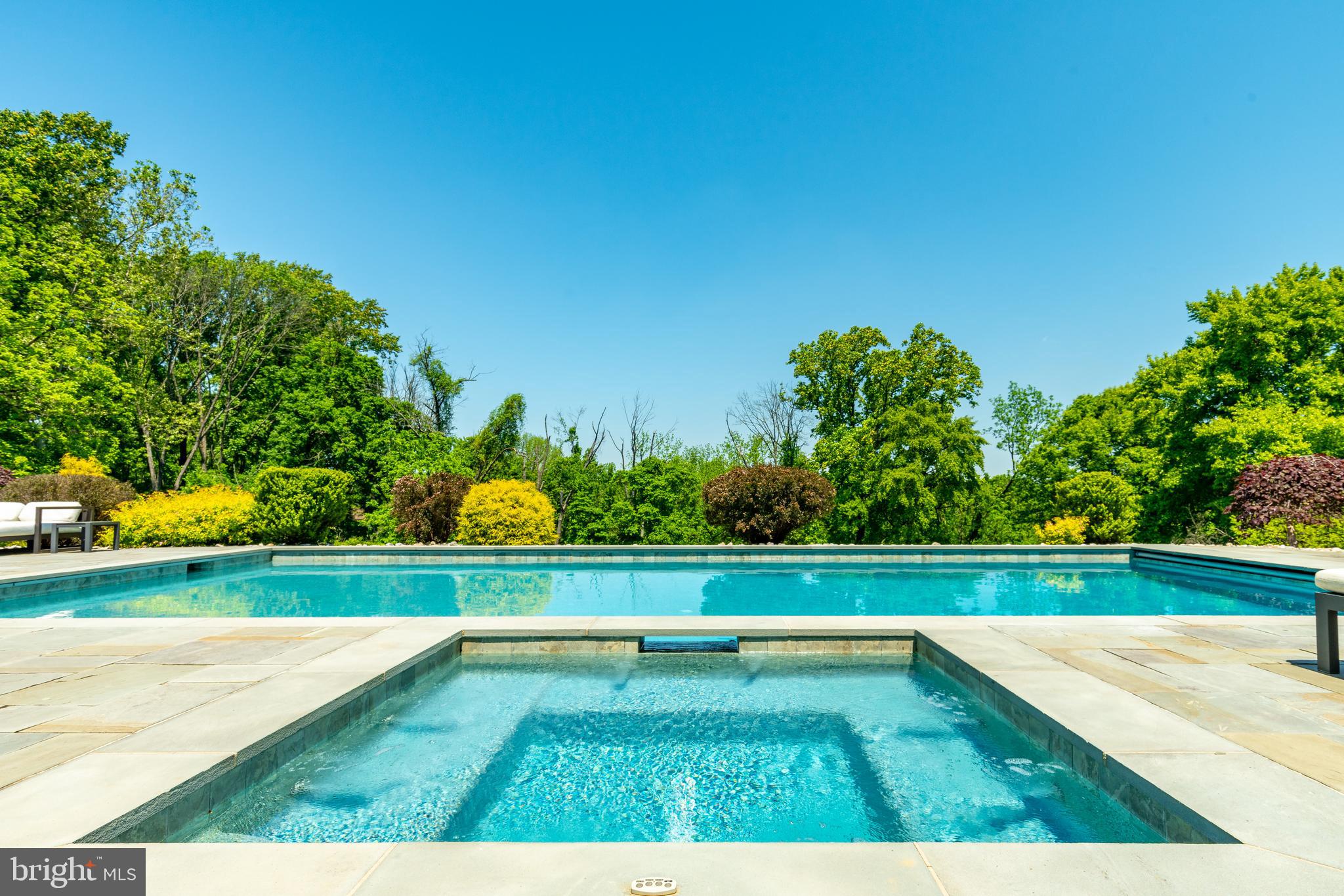 ARONWOLD - Residential