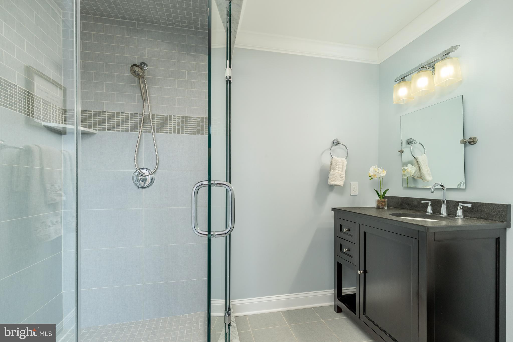 ARONWOLD - Residential