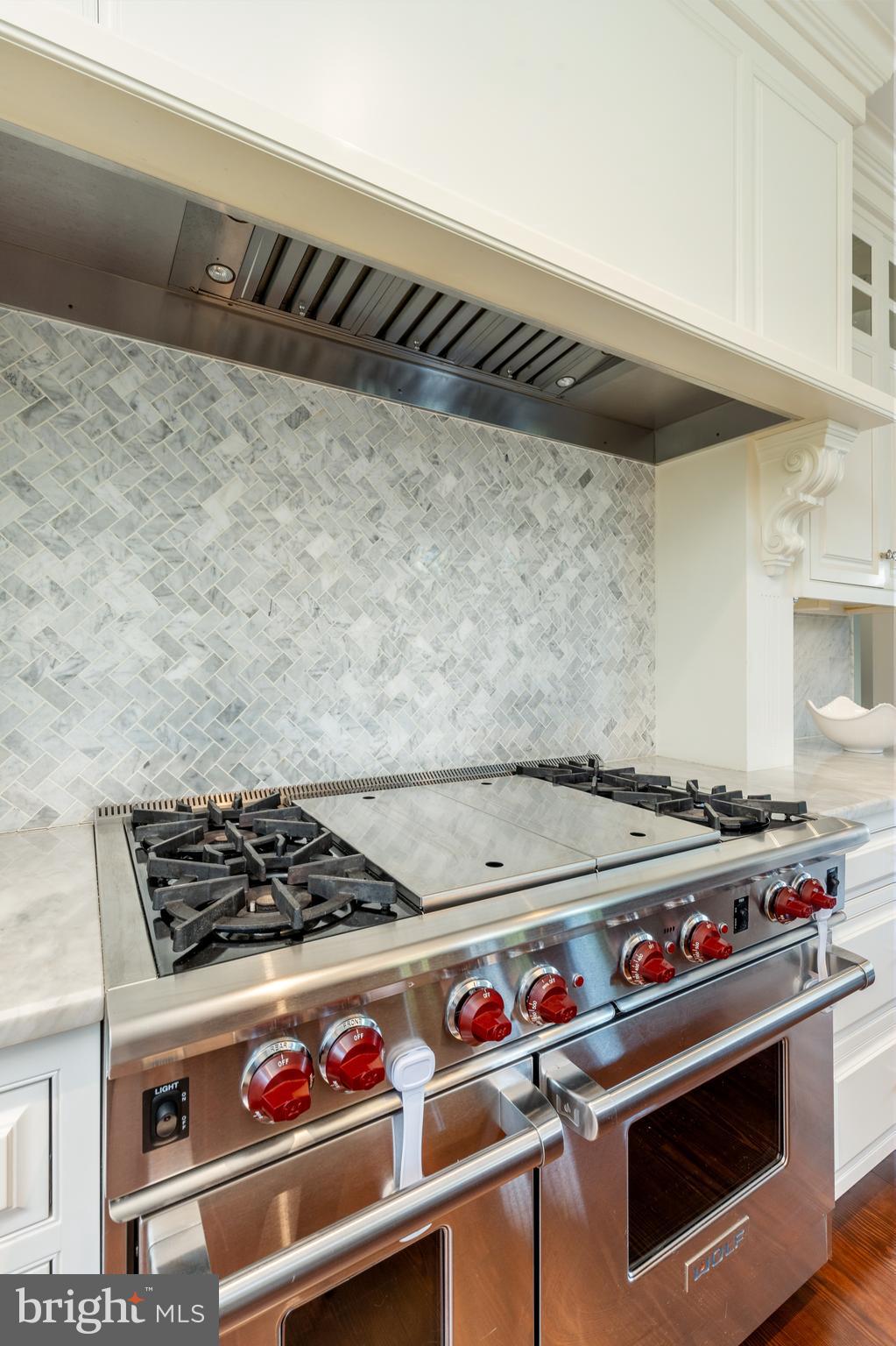 ARONWOLD - Residential