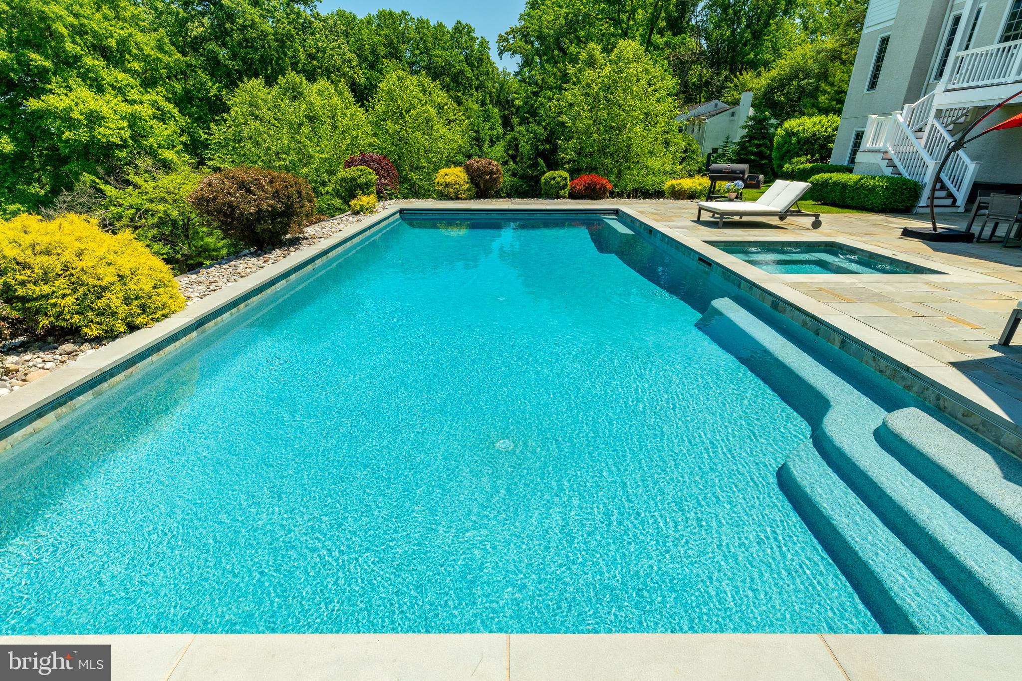 ARONWOLD - Residential