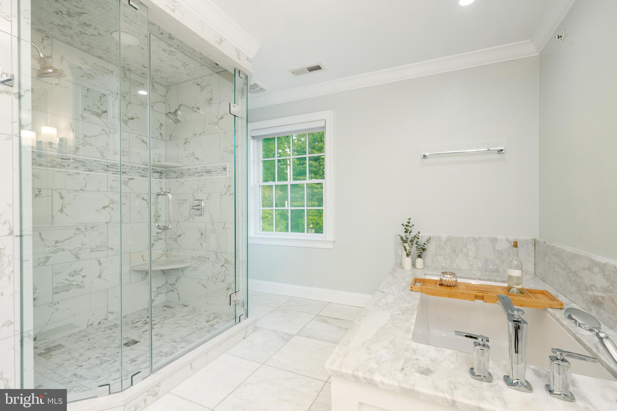 ARONWOLD - Residential