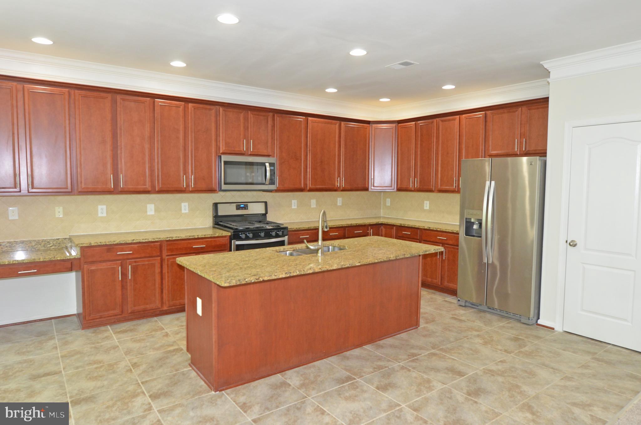 DOMINION VALLEY COUNTRY CLUB - Residential