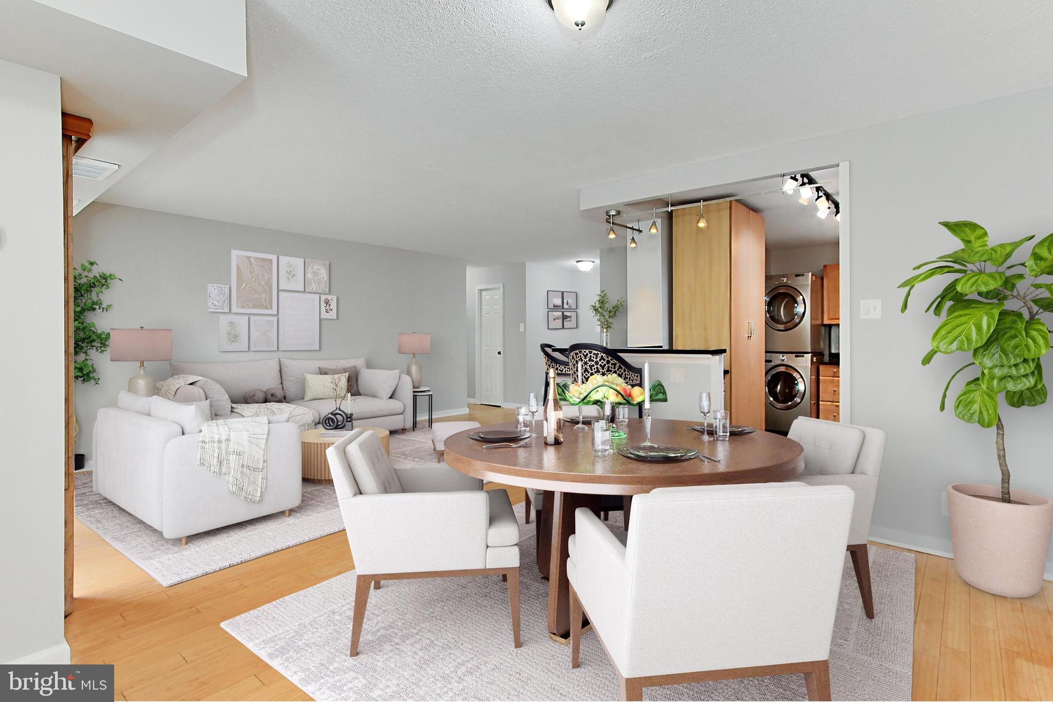 WATERGATE AT LANDMARK - Residential