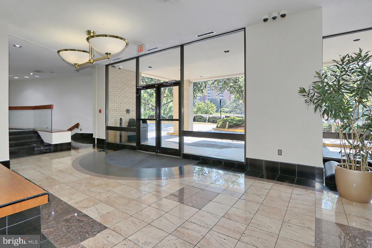 WATERGATE AT LANDMARK - Residential