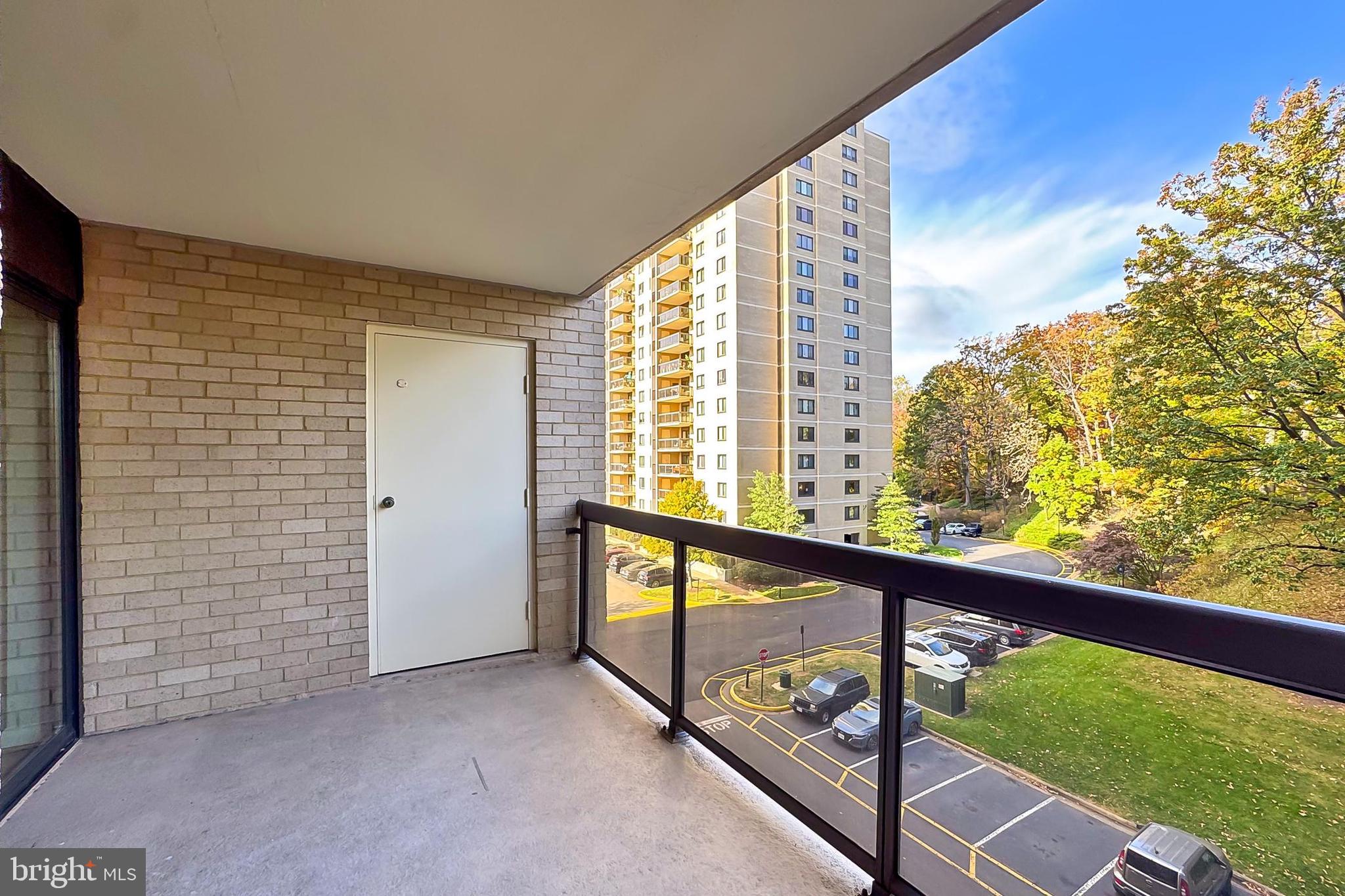 WATERGATE AT LANDMARK - Residential