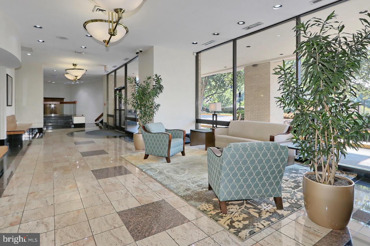 WATERGATE AT LANDMARK - Residential