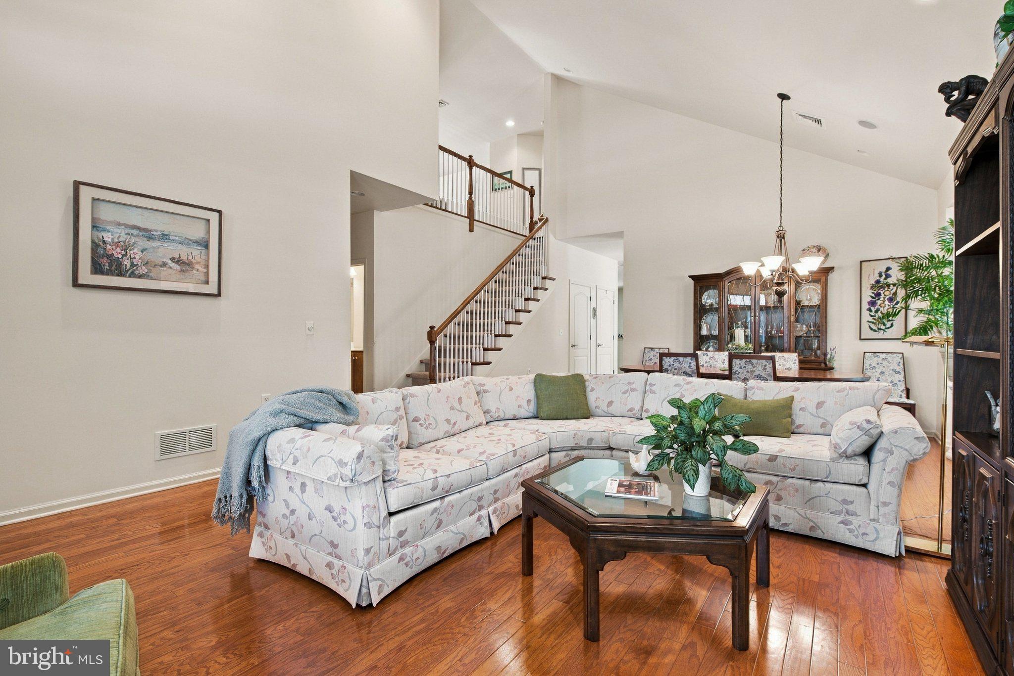 1925 SPEEDWELL ROAD