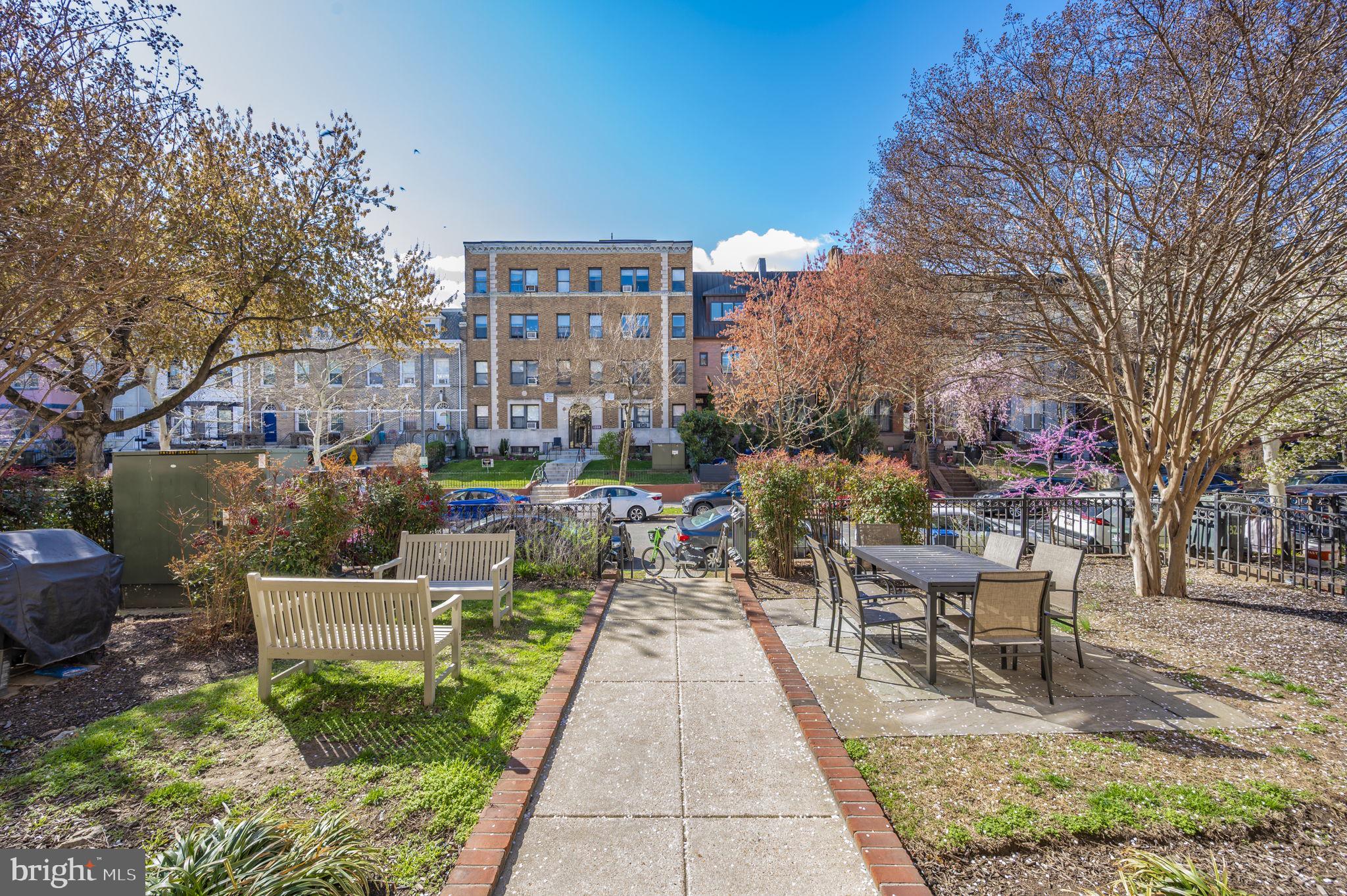 1321 NW FAIRMONT STREET NW 1