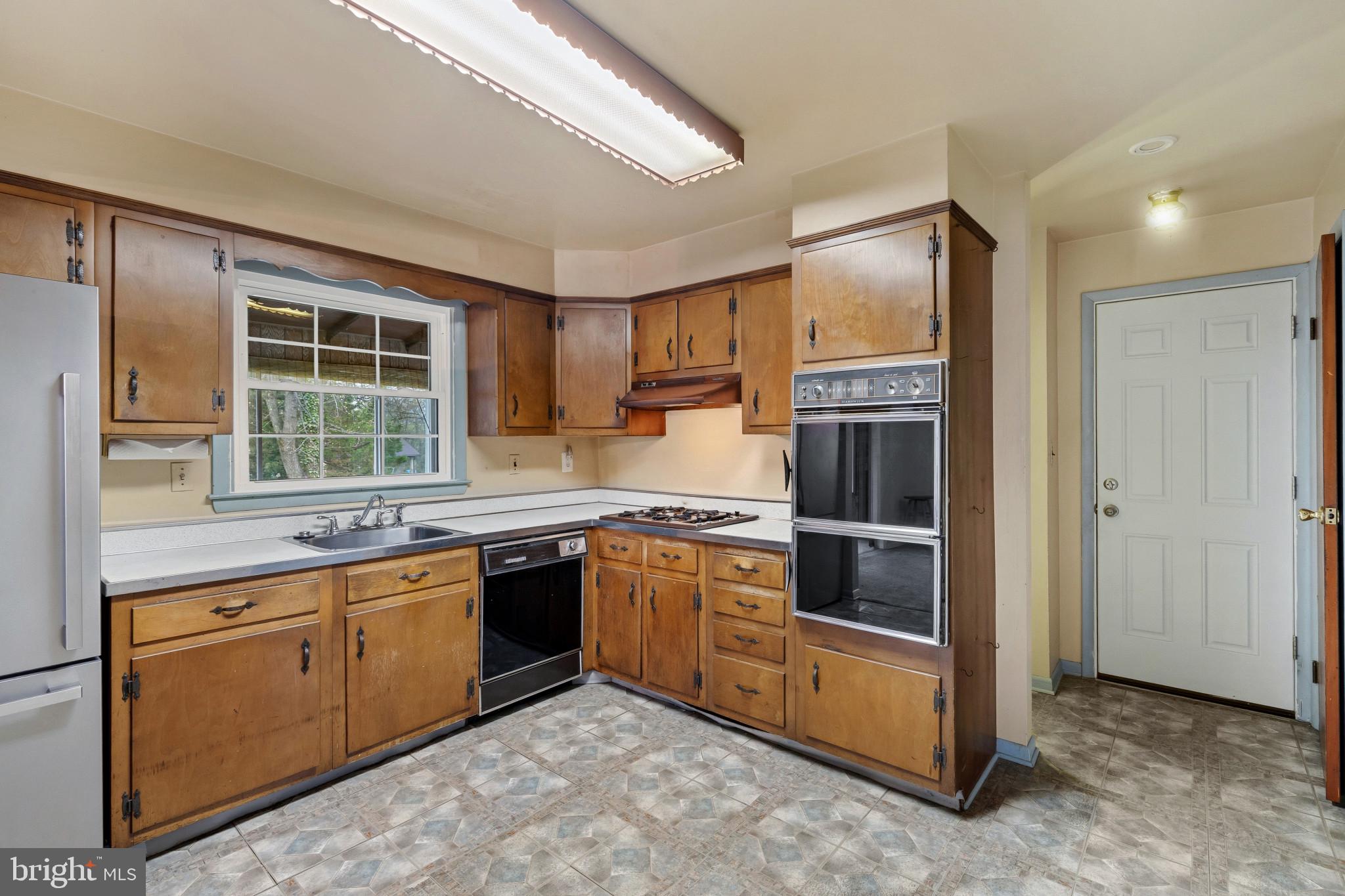 LINTHICUM HEIGHTS - Residential