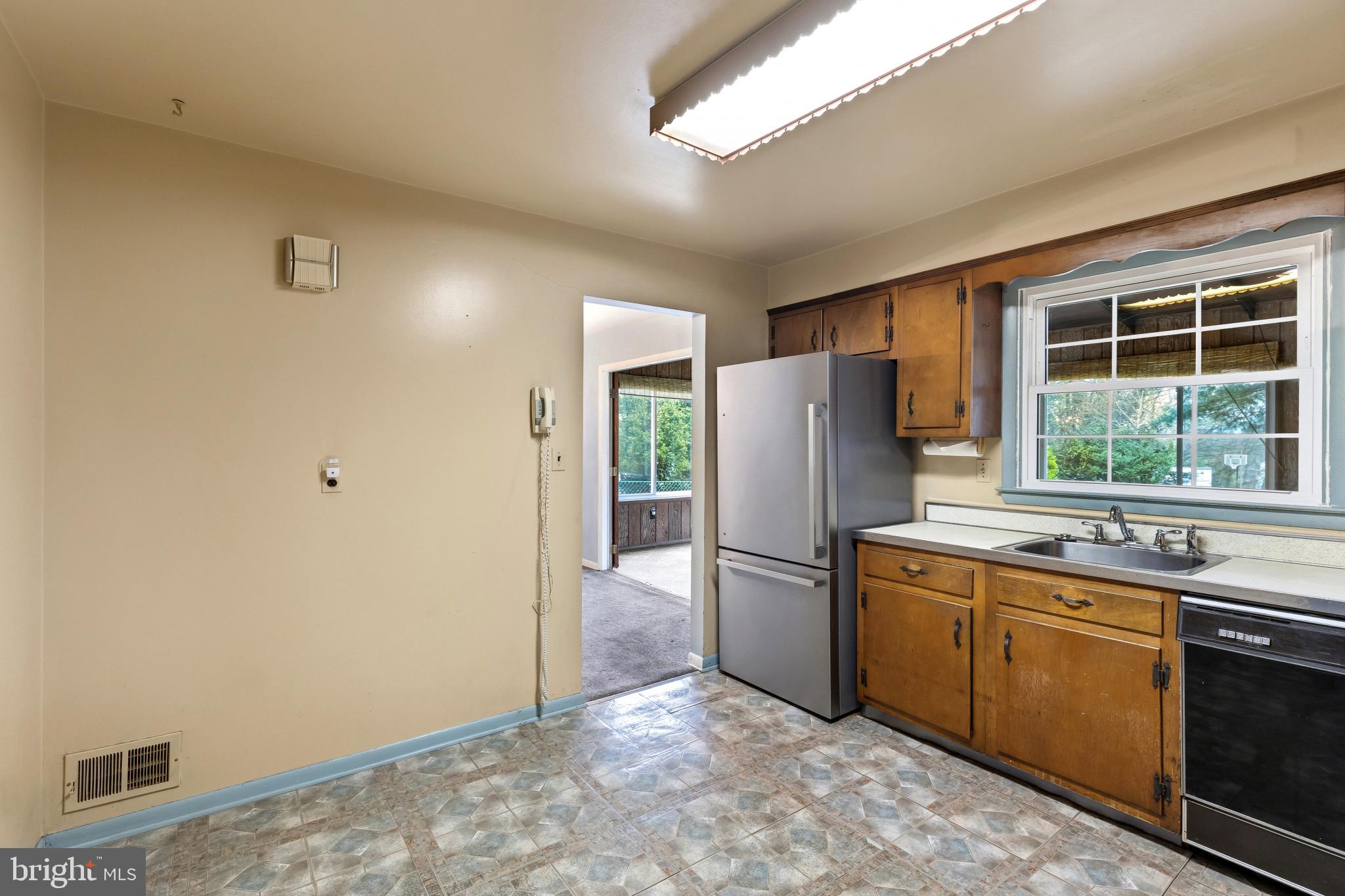 LINTHICUM HEIGHTS - Residential