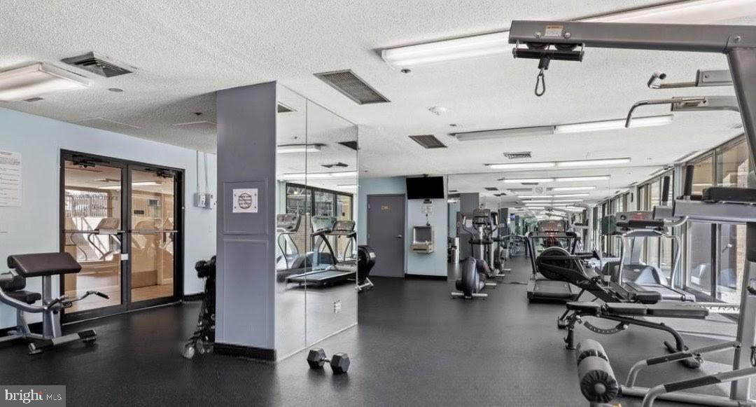 SKYLINE SQUARE CONDO - Residential