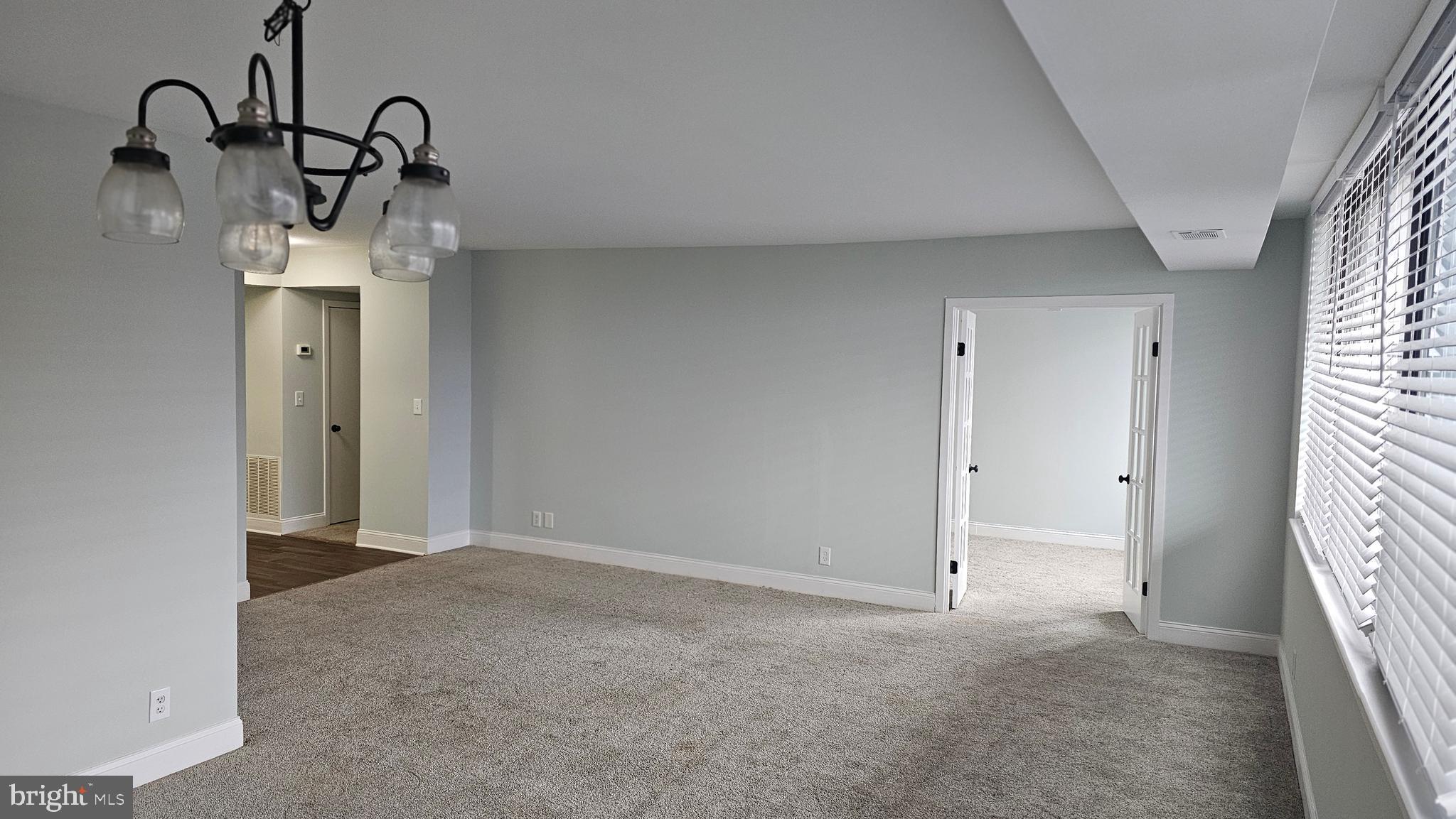 SKYLINE SQUARE CONDO - Residential