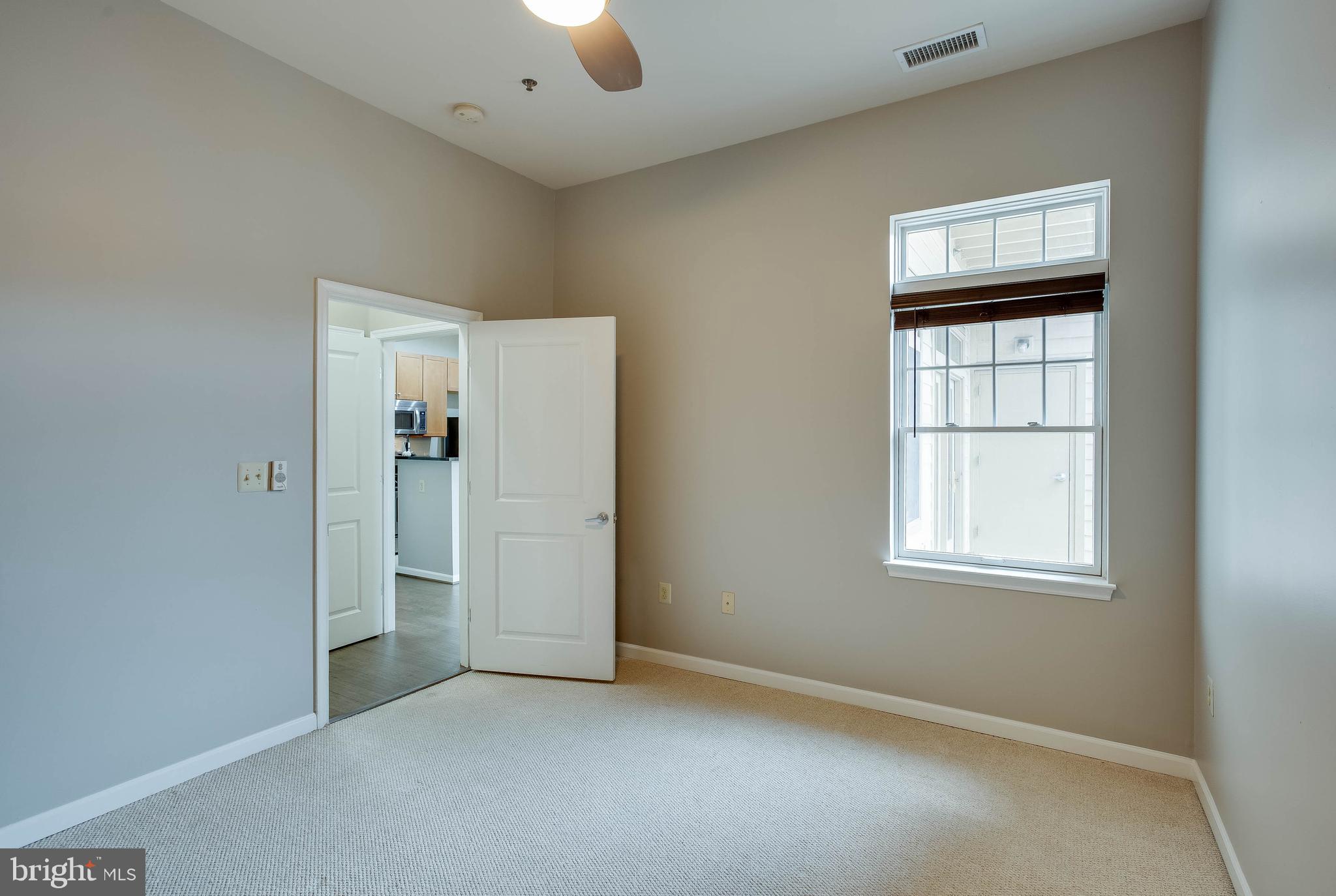 THE ROYALTON - Residential