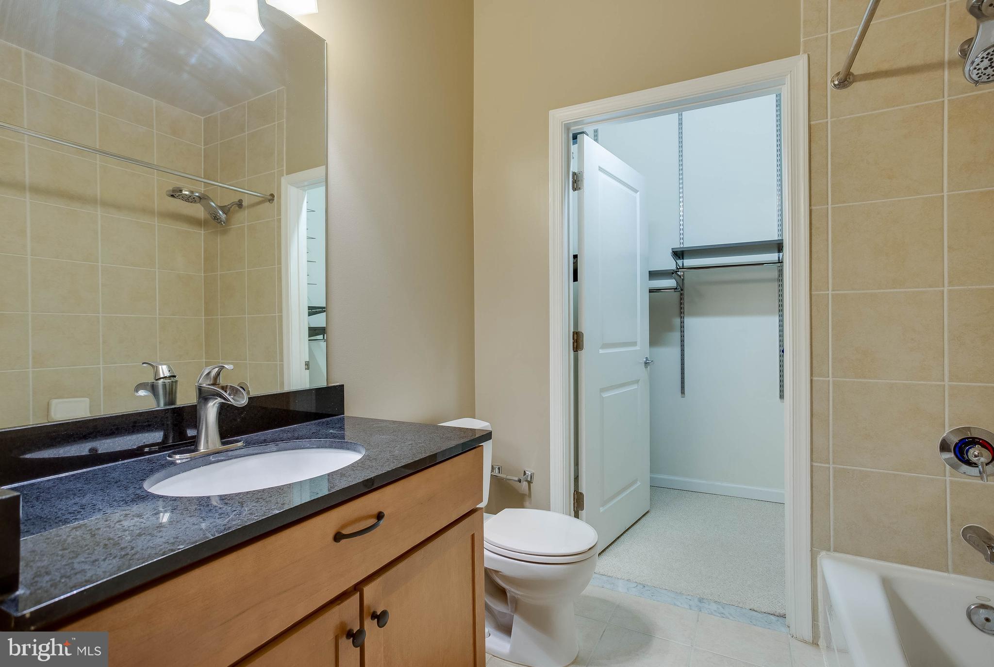 THE ROYALTON - Residential