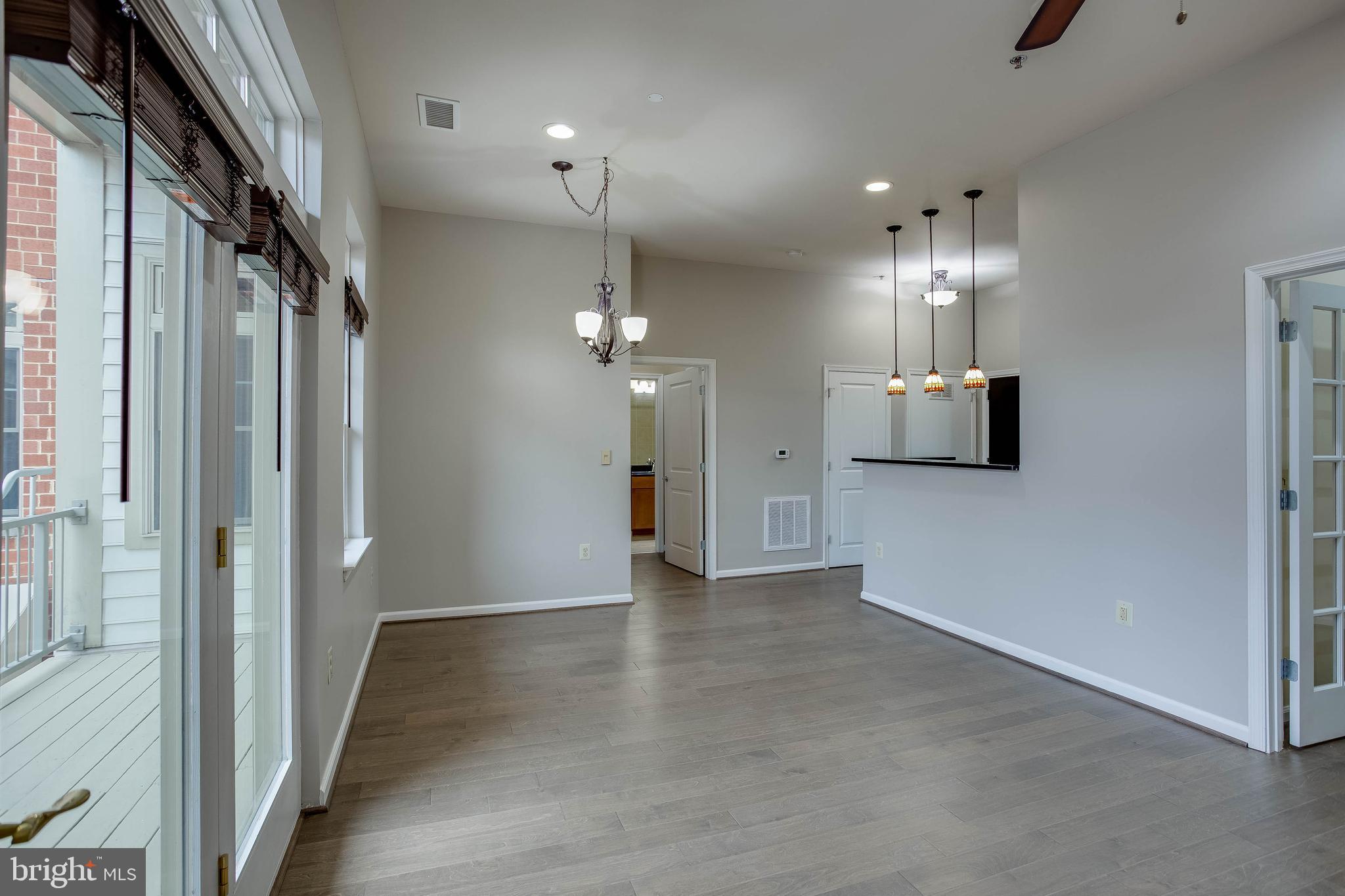 THE ROYALTON - Residential