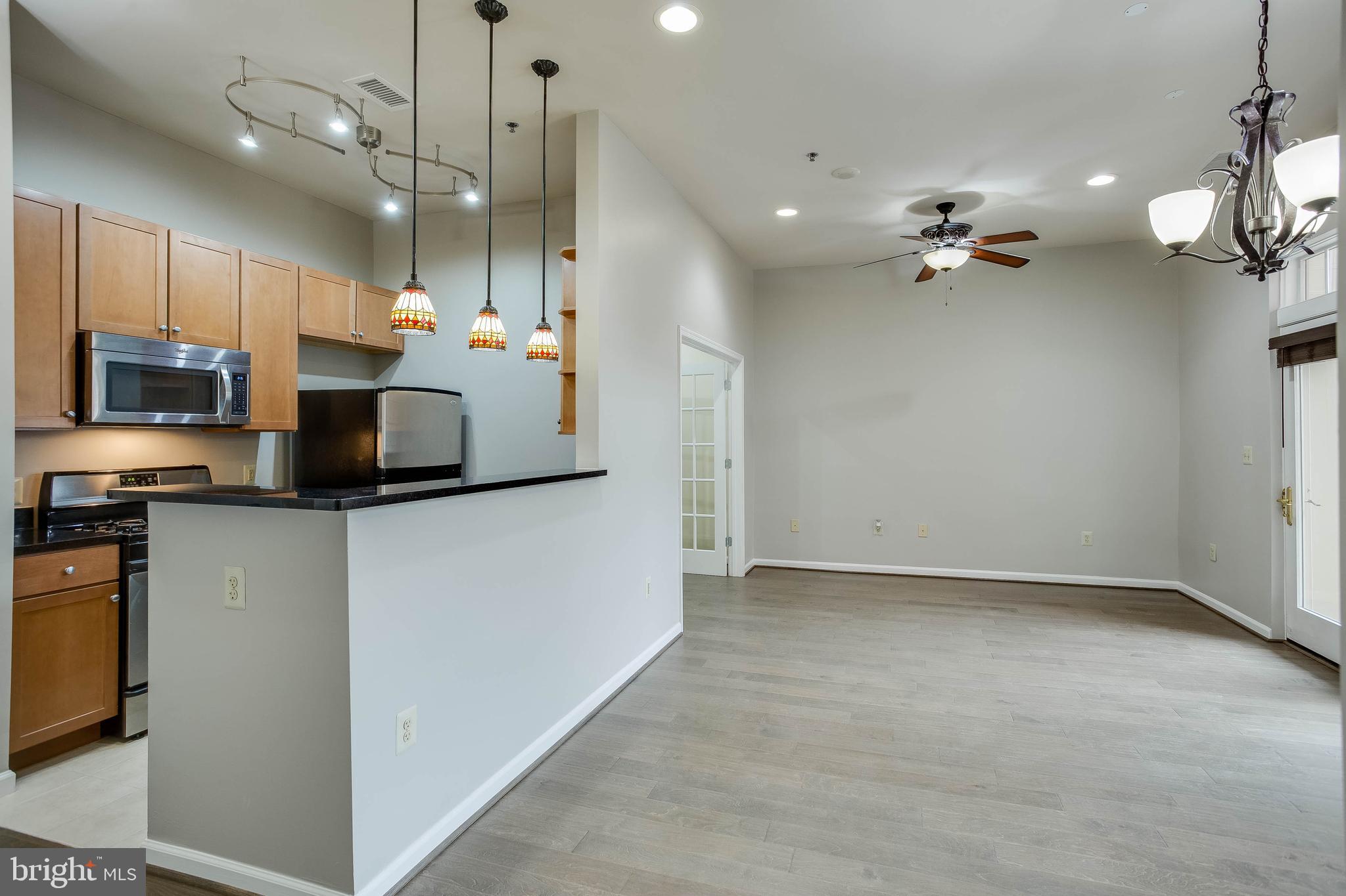 THE ROYALTON - Residential