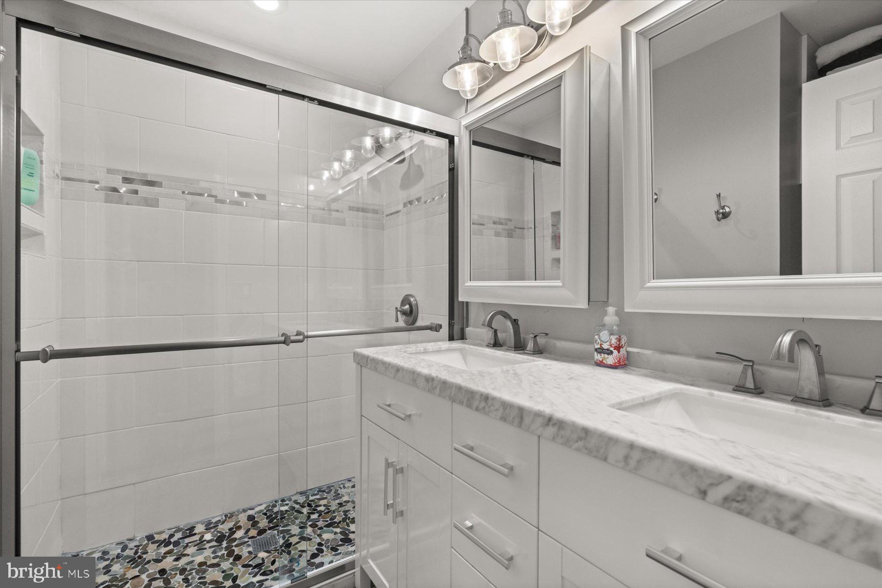 HAYDEN VILLAGE - Residential