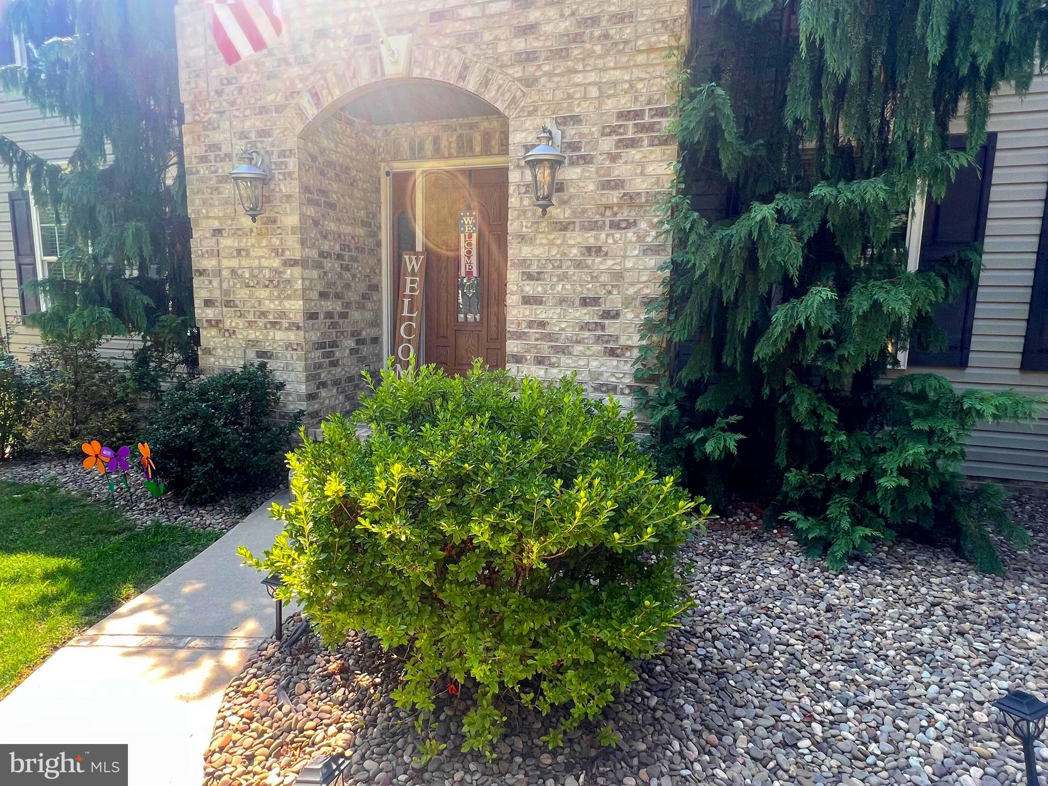 COLONIAL HEIGHTS - Residential