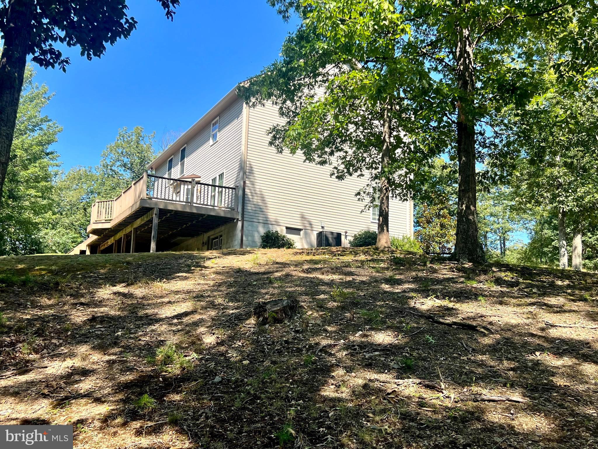 COLONIAL HEIGHTS - Residential