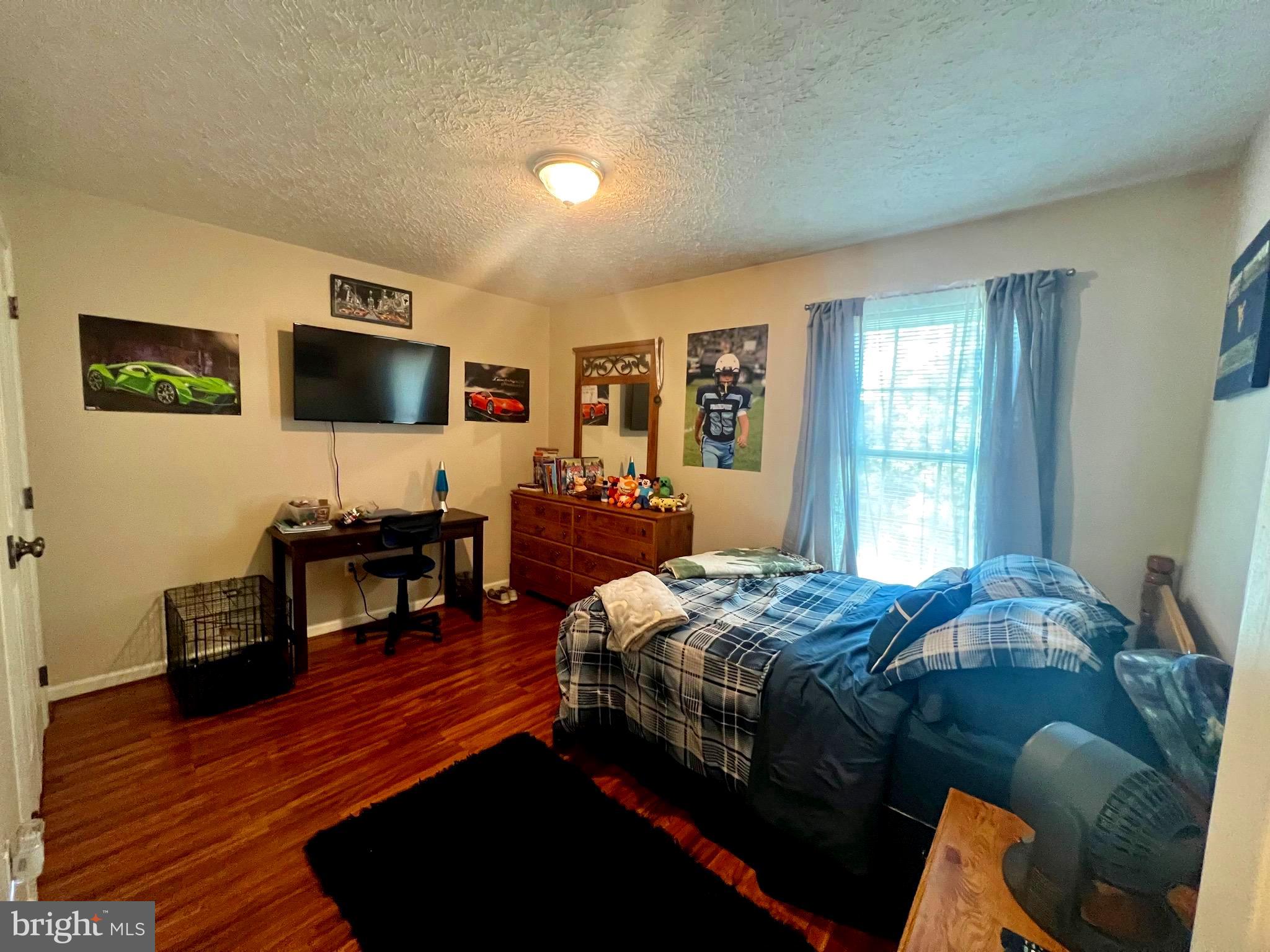 COLONIAL HEIGHTS - Residential