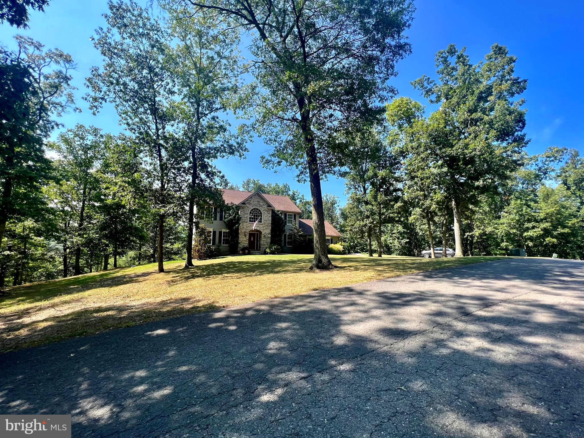 COLONIAL HEIGHTS - Residential