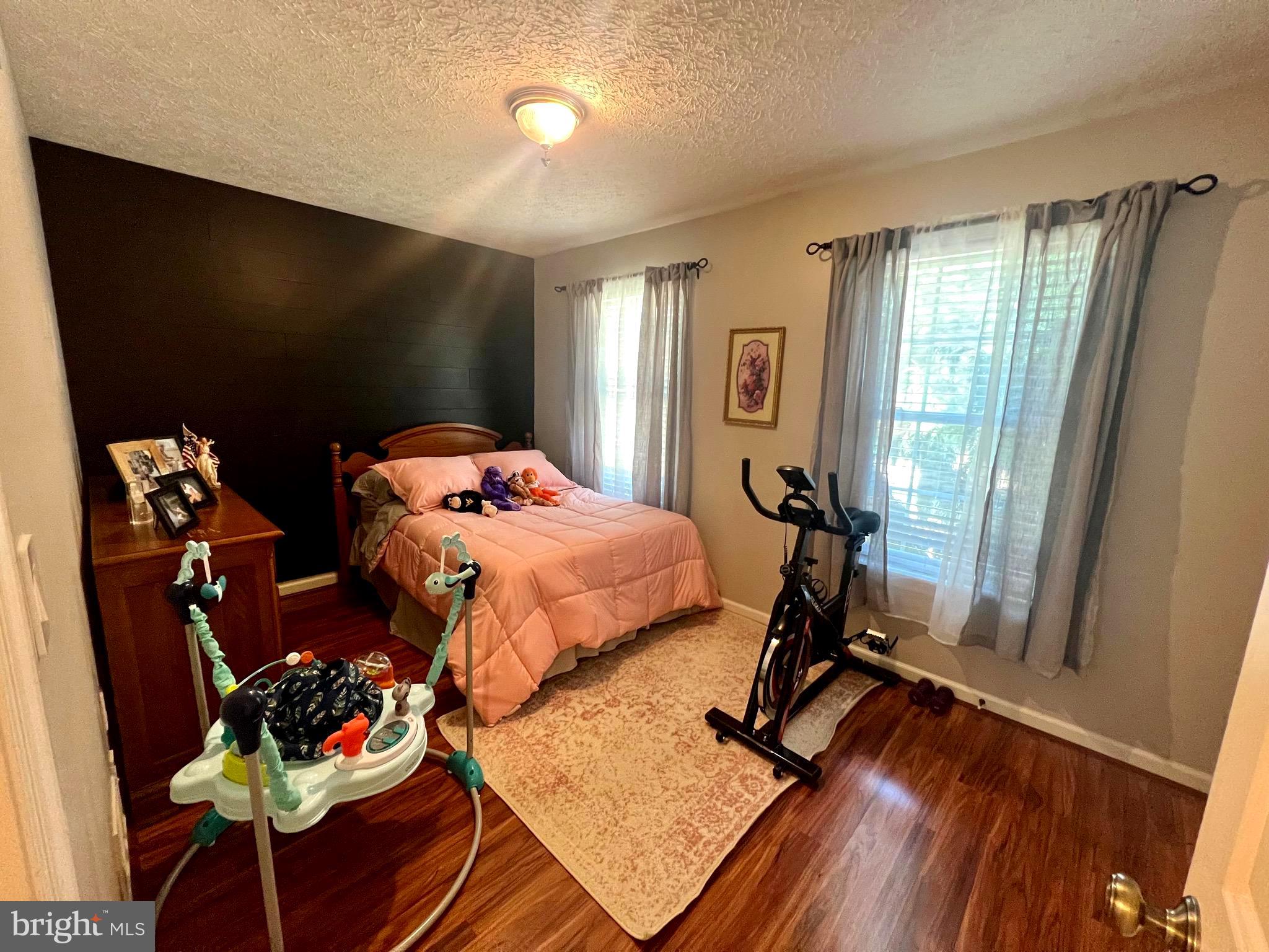 COLONIAL HEIGHTS - Residential