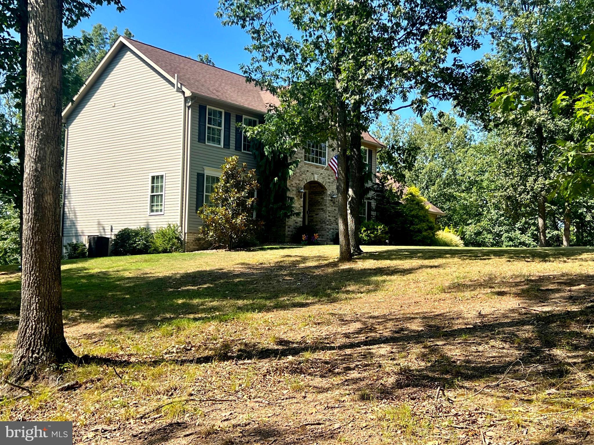 COLONIAL HEIGHTS - Residential