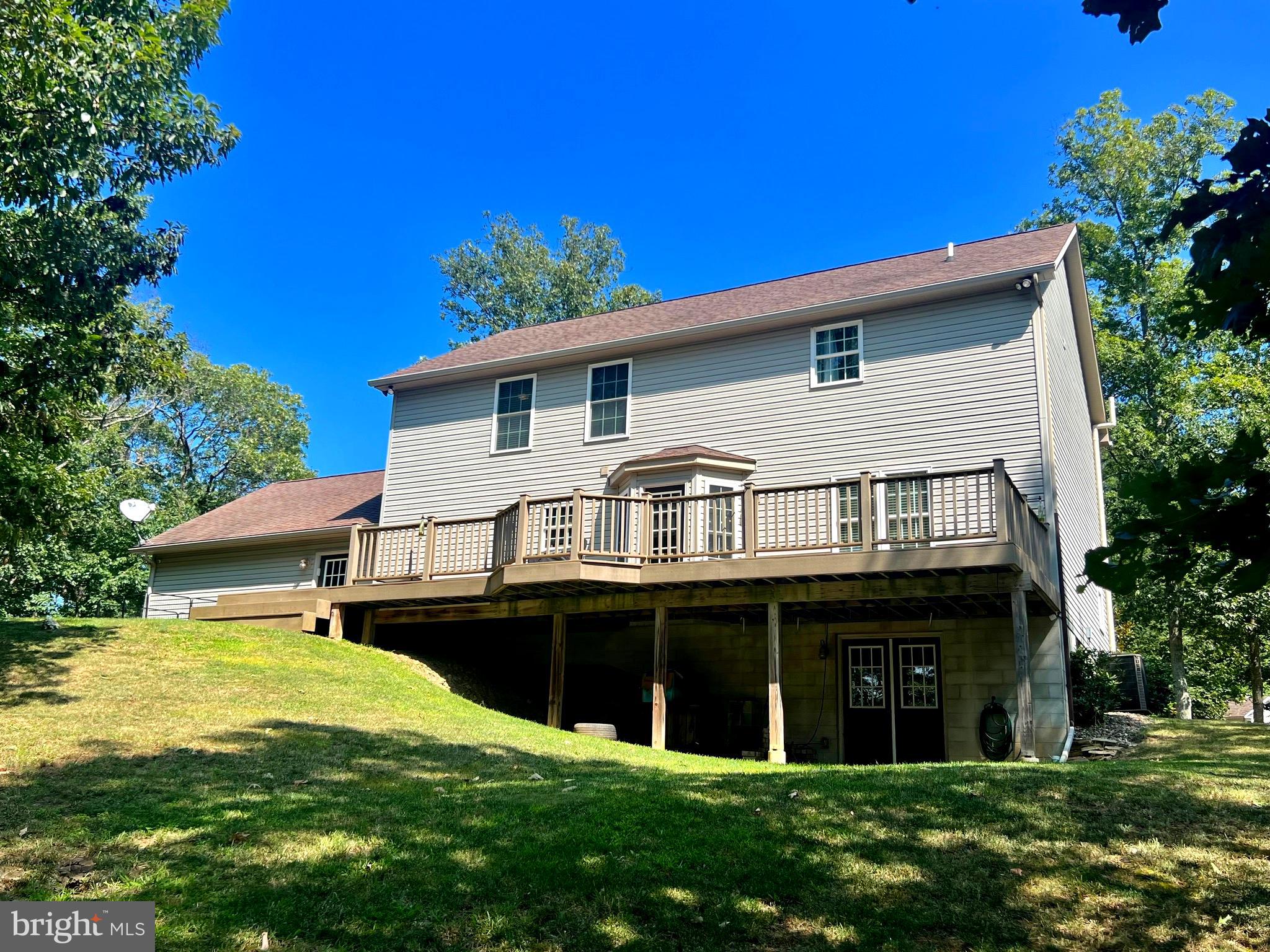 COLONIAL HEIGHTS - Residential