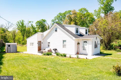 628 N Hammonds Ferry Road, Linthicum Heights, MD MLS: MDAA2105518