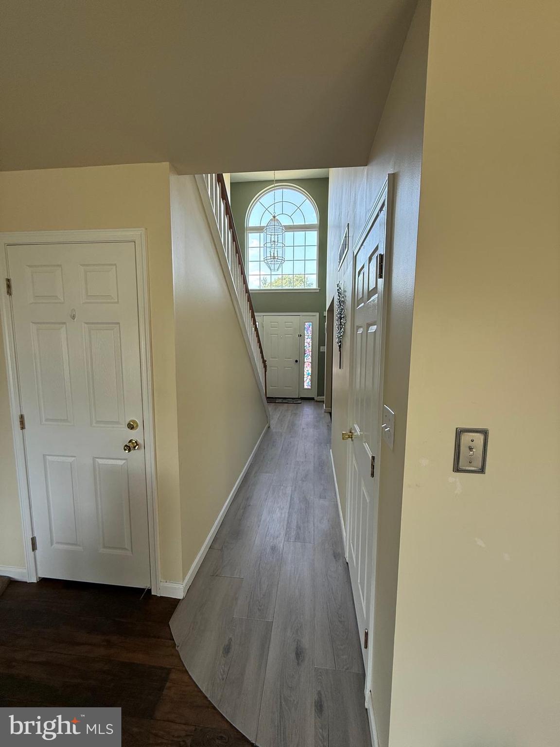 215 N SANDY LANE