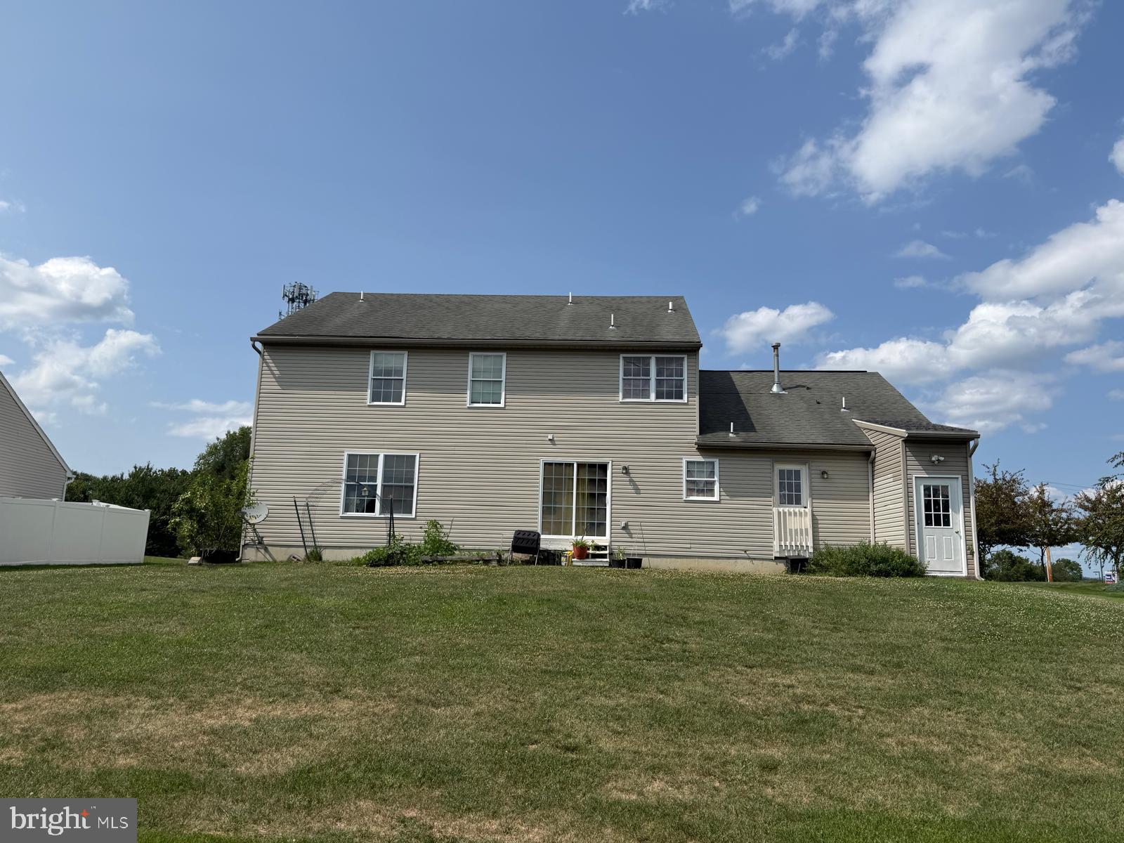 215 N SANDY LANE