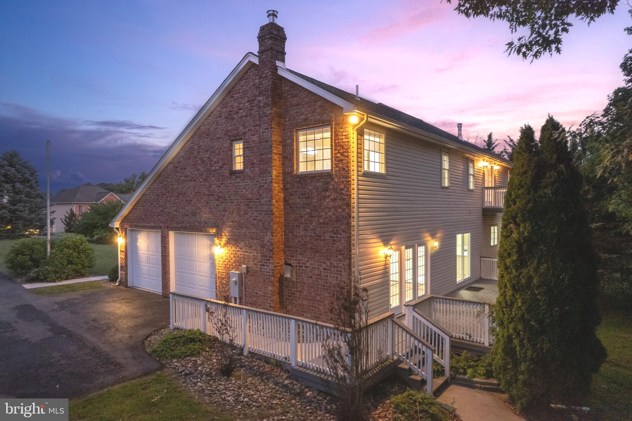 Photo 1 of 100 — 2384 CASTLEGREEN DRIVE, GREENCASTLE, PA 17225