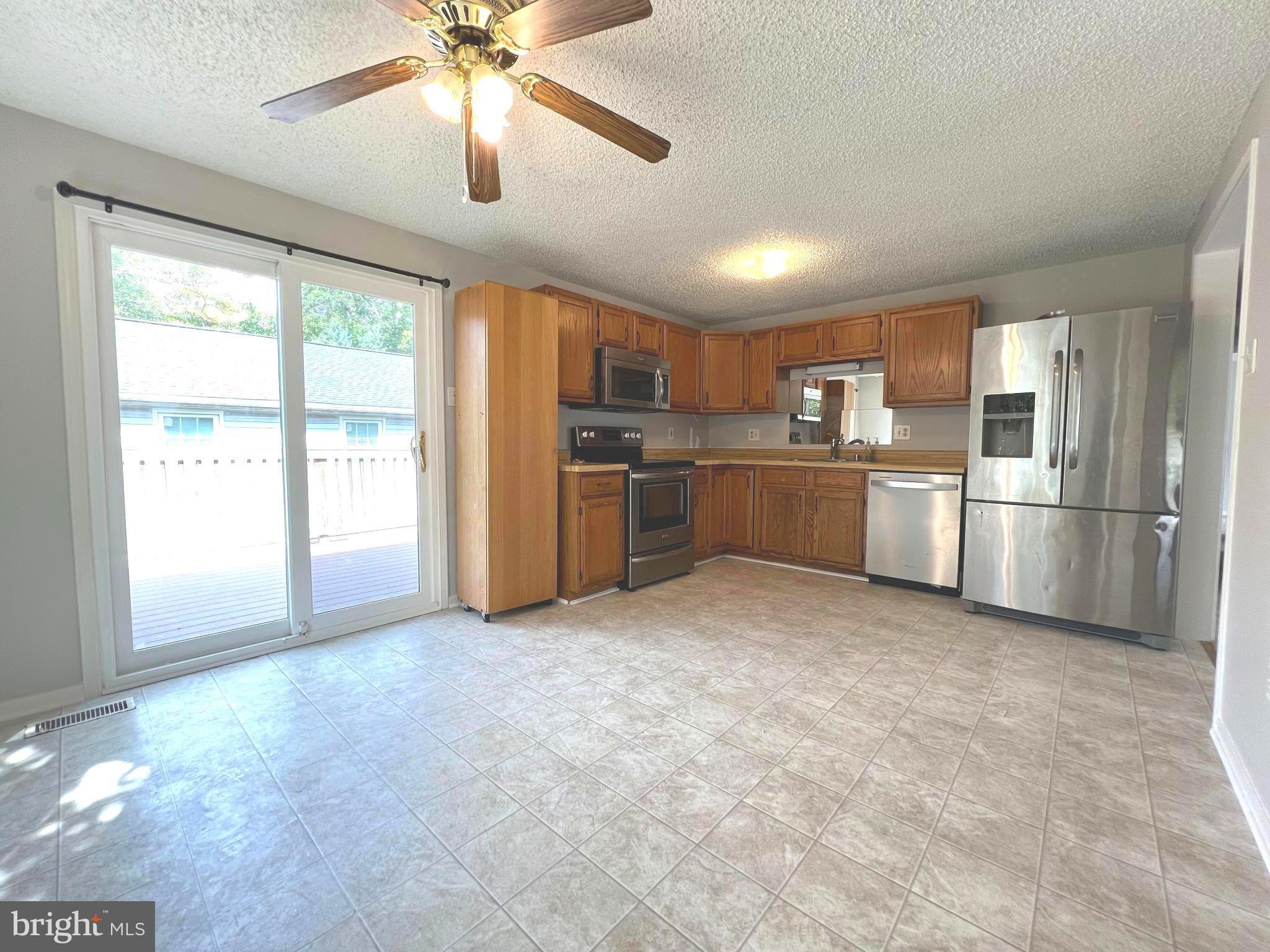 FOREST GREENS - Residential Lease