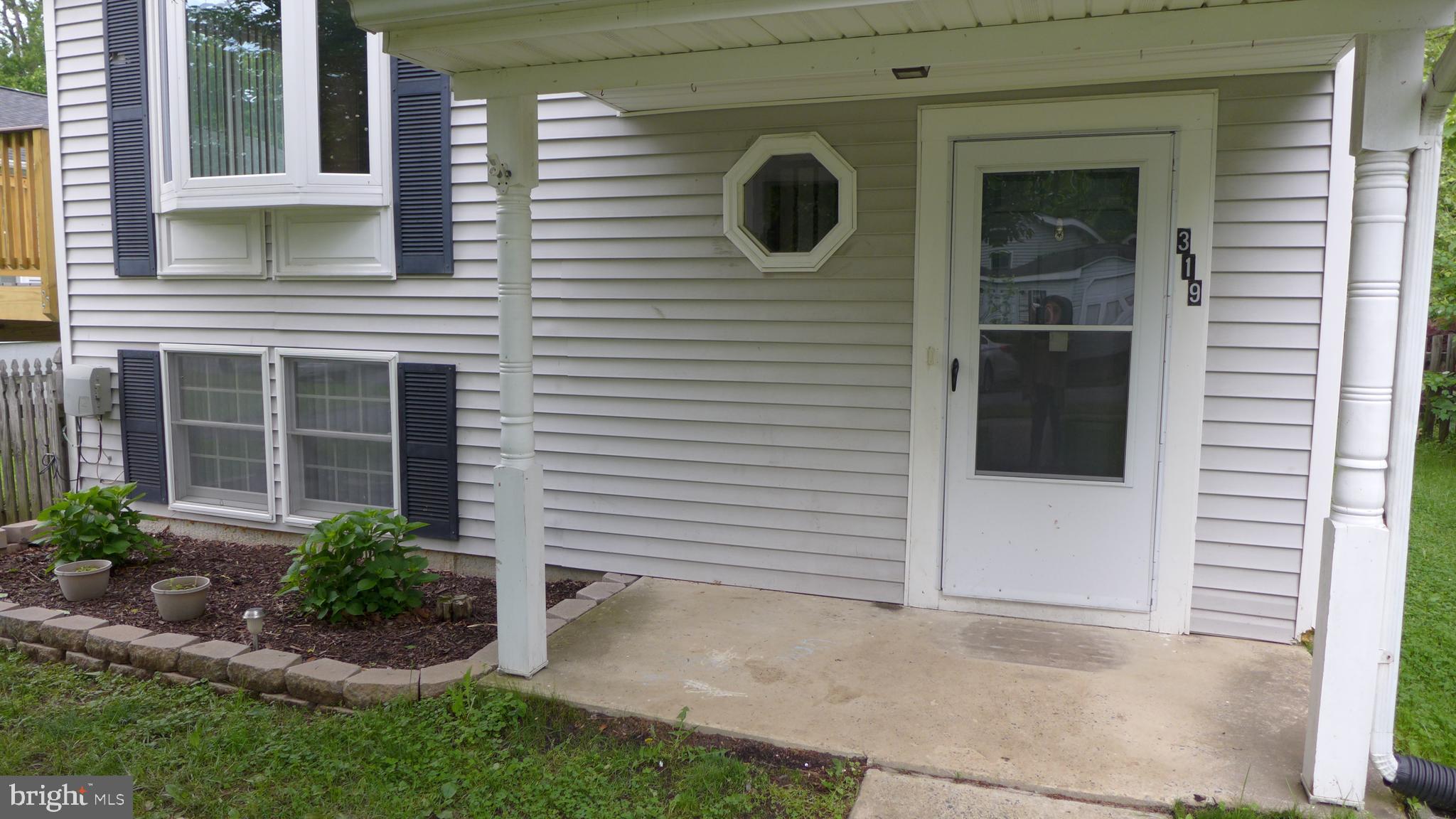 FOREST GREENS - Residential Lease