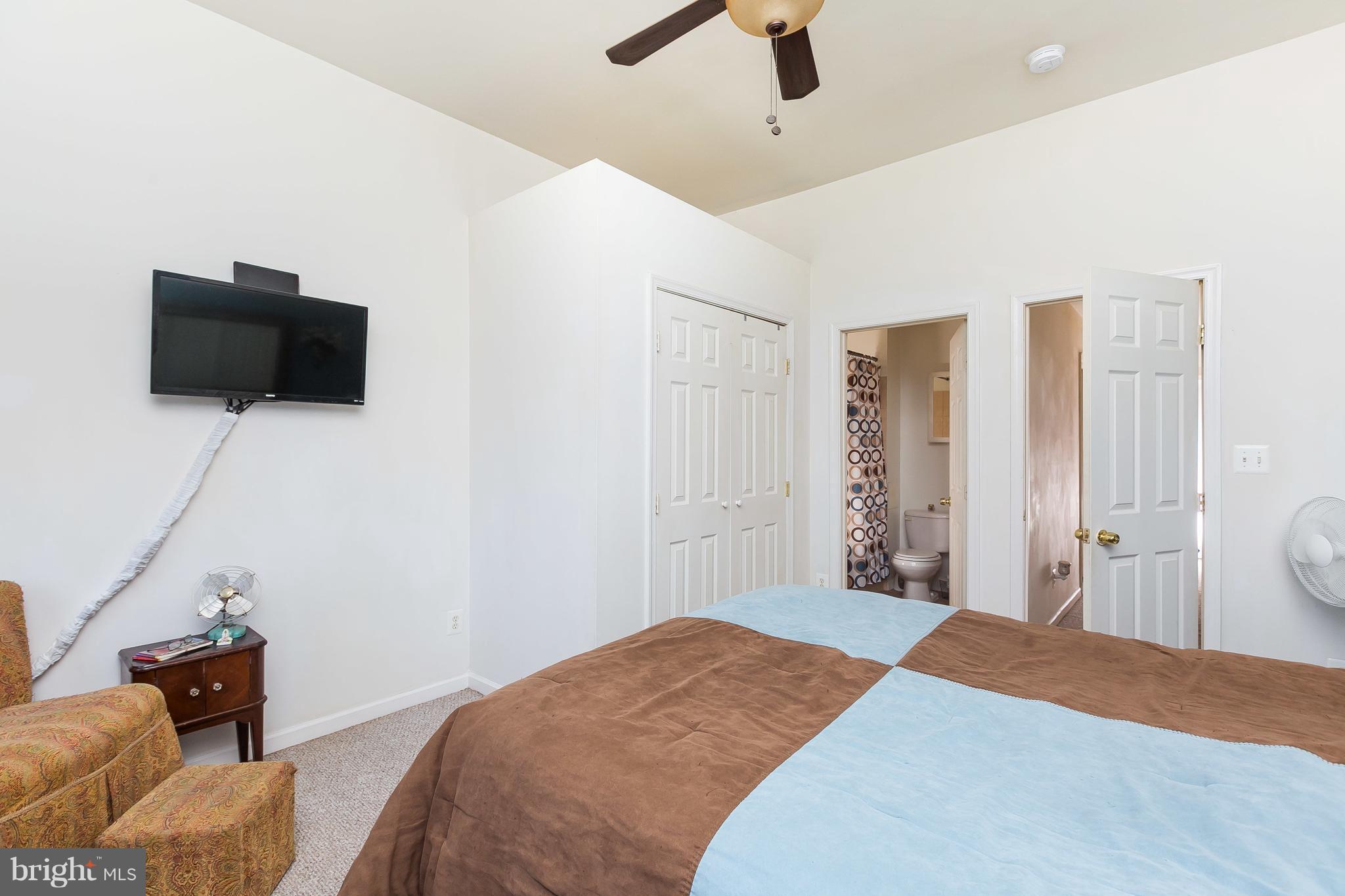 WASHINGTON VILLAGE - Residential