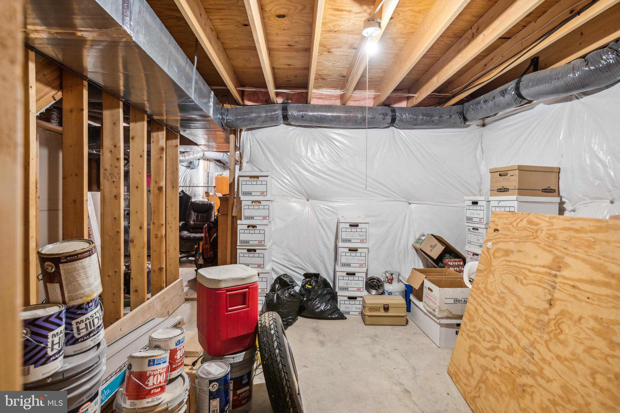 JAMESTOWN ESTATES - Residential