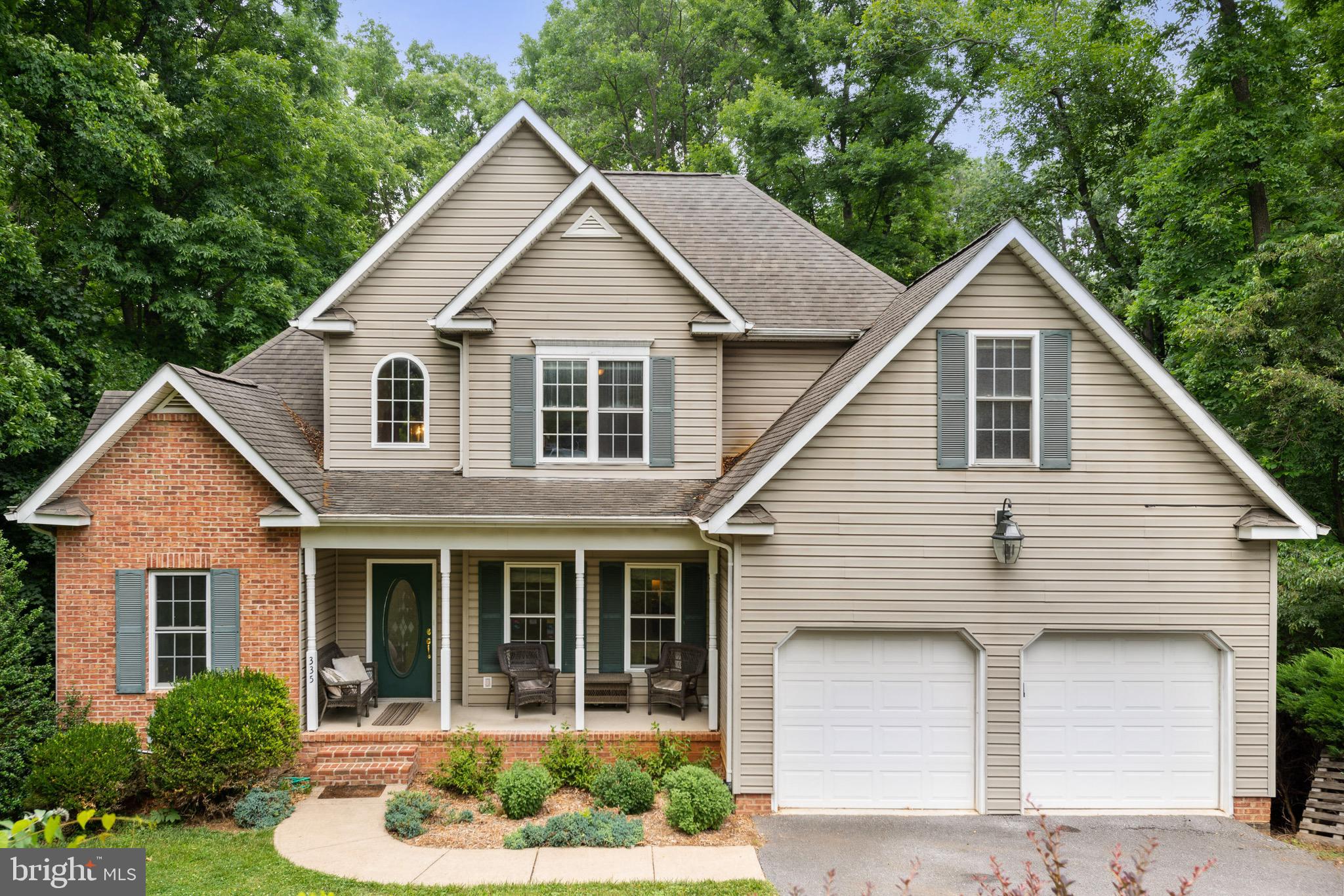 JAMESTOWN ESTATES - Residential