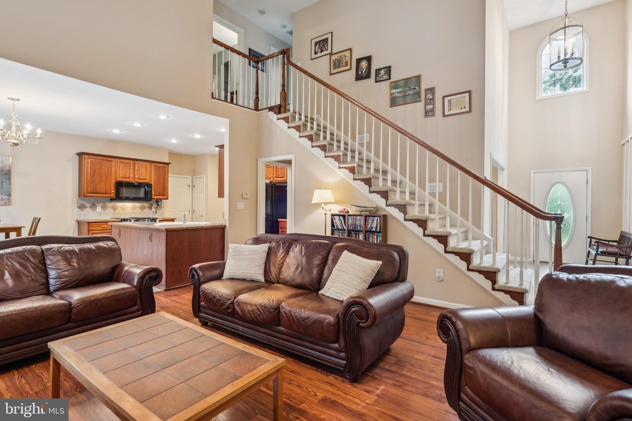 JAMESTOWN ESTATES - Residential