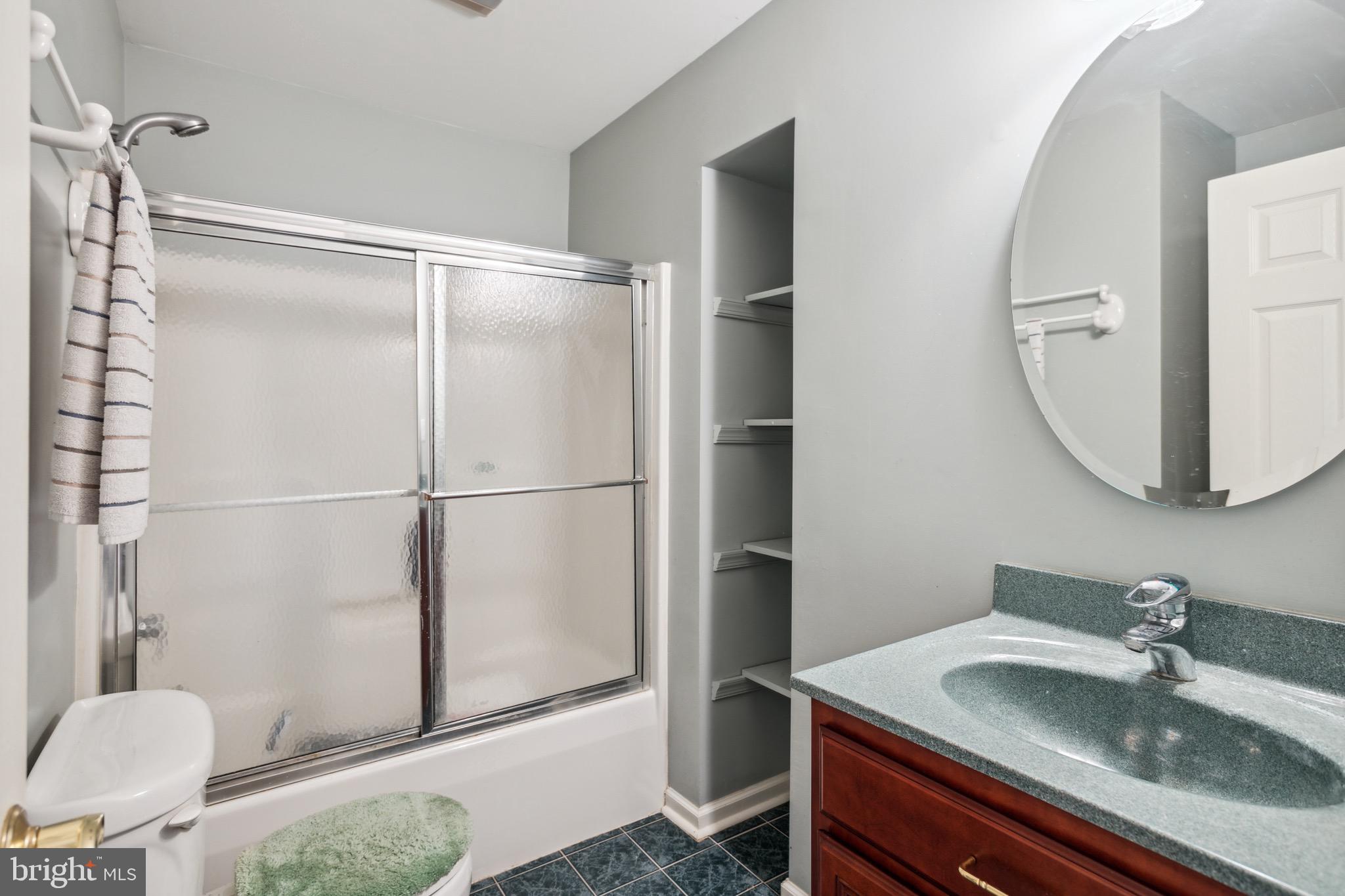 JAMESTOWN ESTATES - Residential