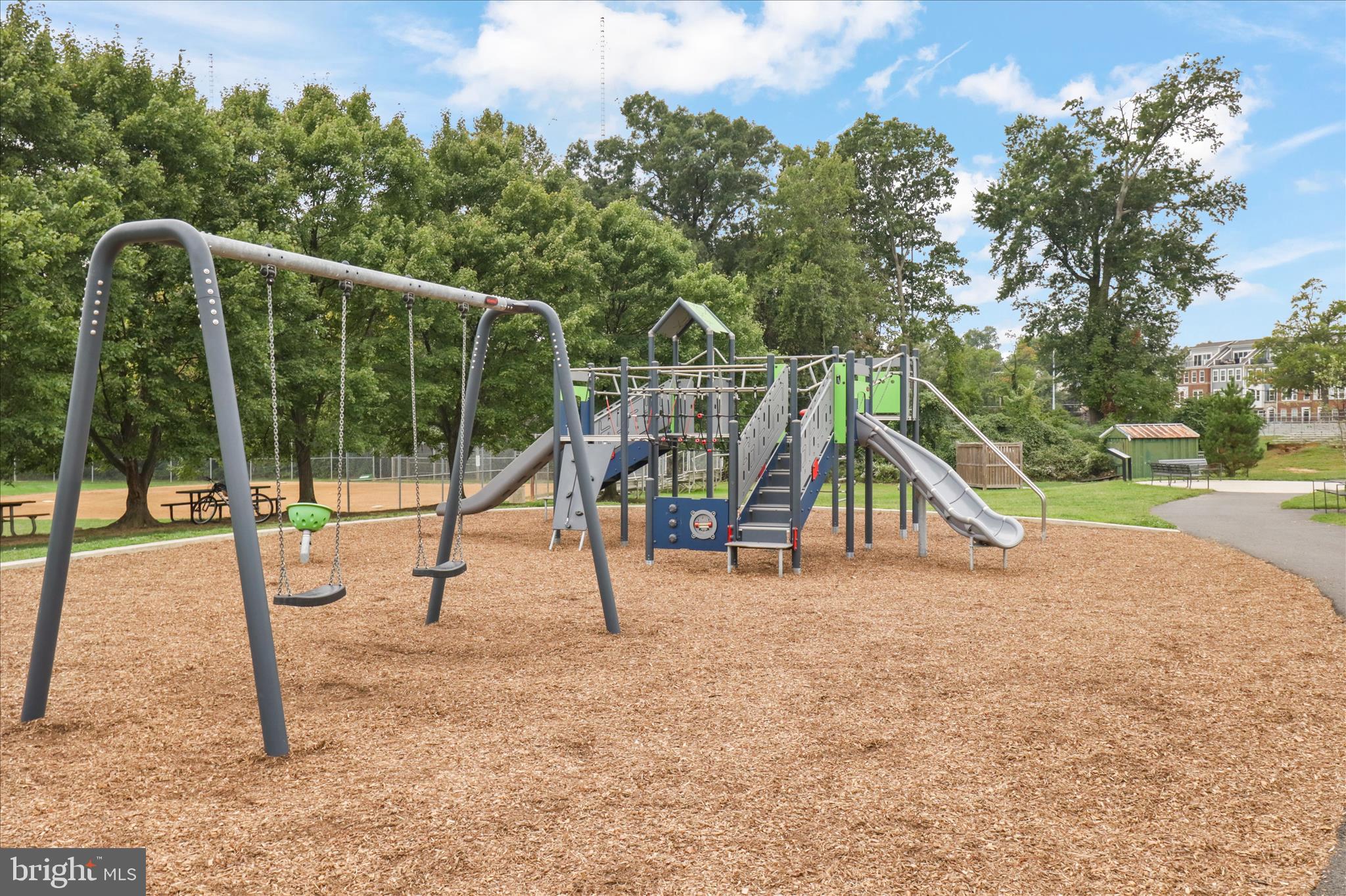 BOULEVARD VI TOWNS - Residential